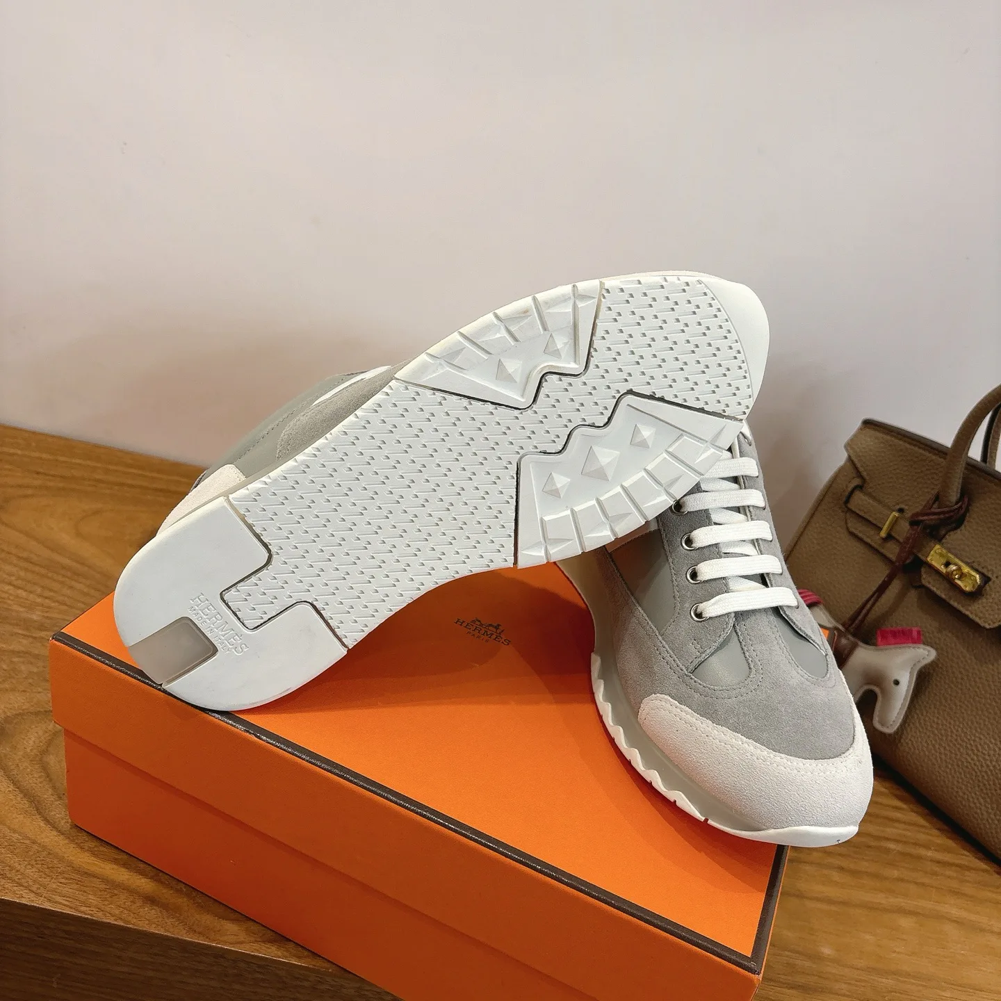 Кроссовки Женские Hermes 1886247