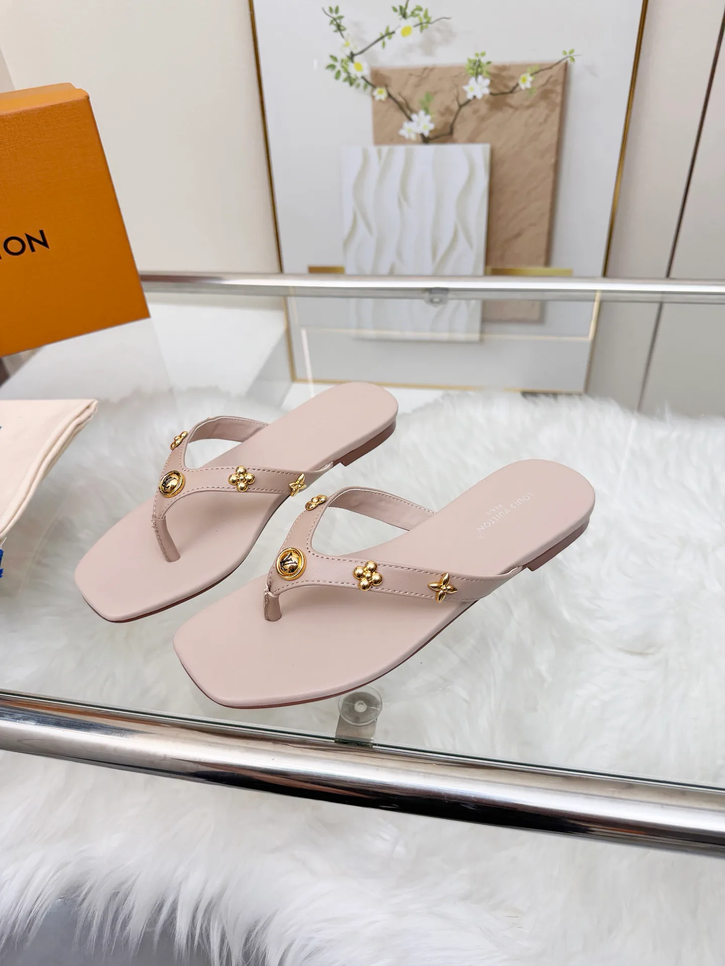 Шлепанцы Женские Louis Vuitton 13253493