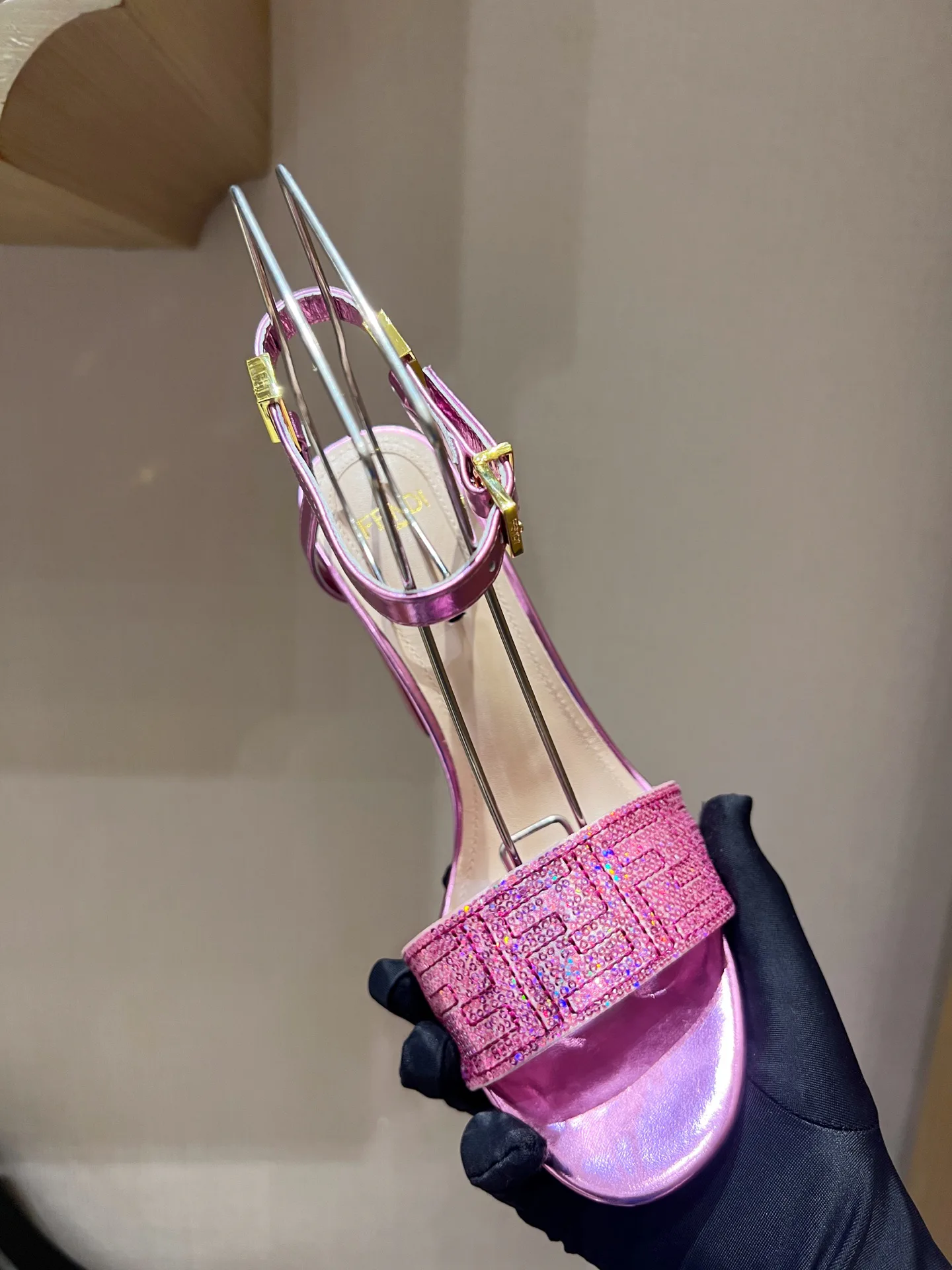 Босоножки Женские Fendi 9288994