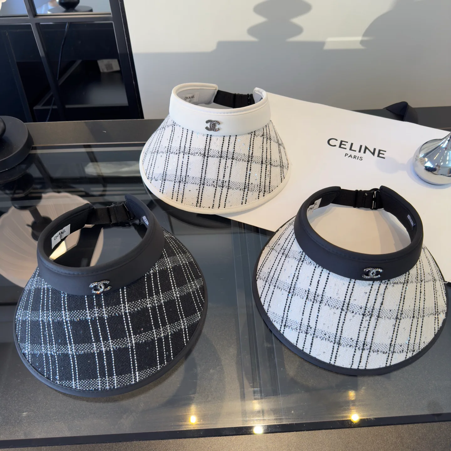 Головные Уборы Chanel 12349320