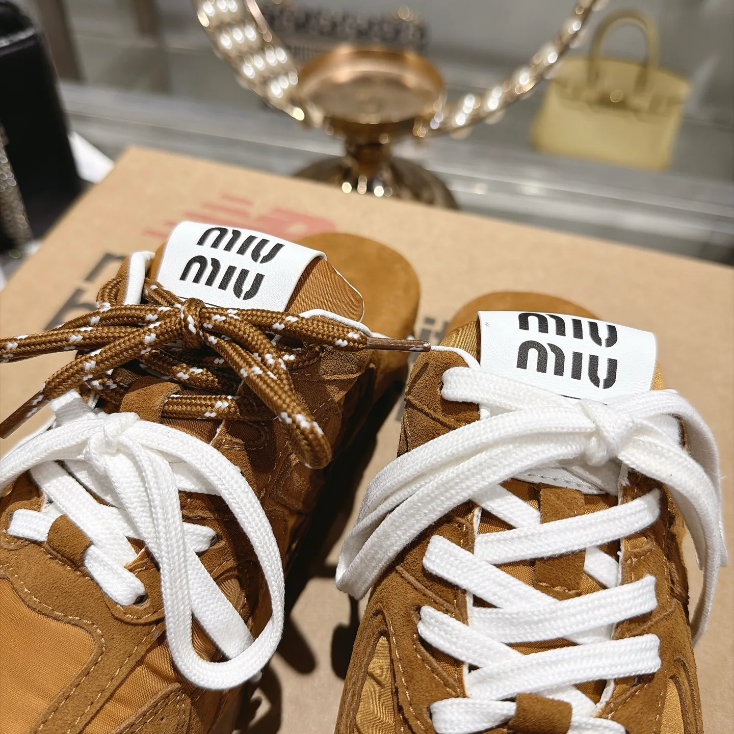 Кроссовки Женские Miu Miu 18034823