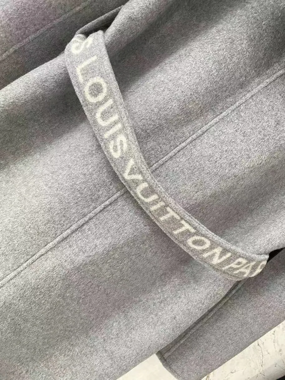 Пальто Женские Louis Vuitton 17998824