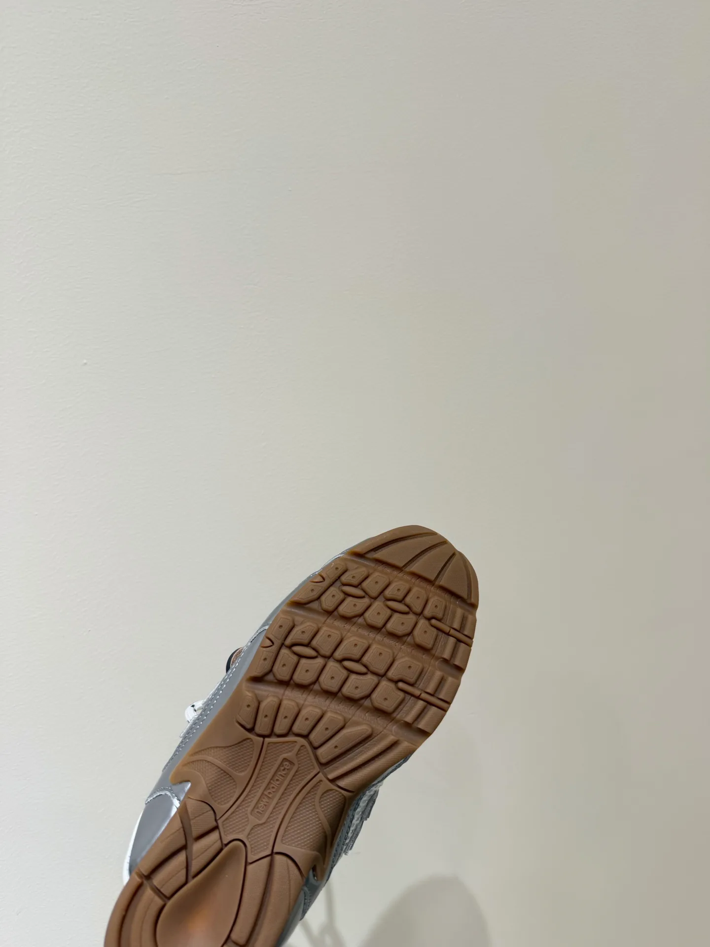 Кроссовки Женские Miu Miu 16868787