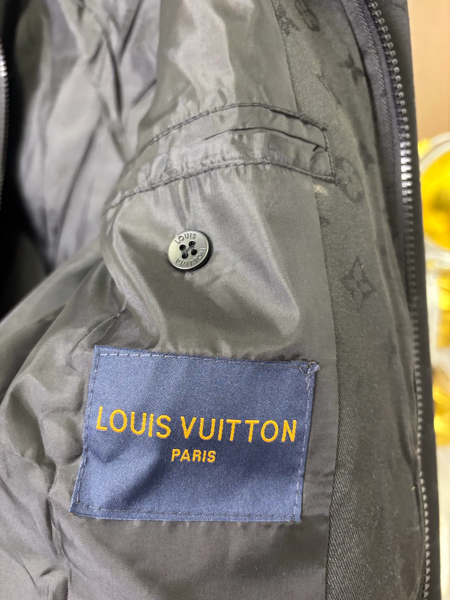Куртки И Пуховики Мужские Louis Vuitton 1211393
