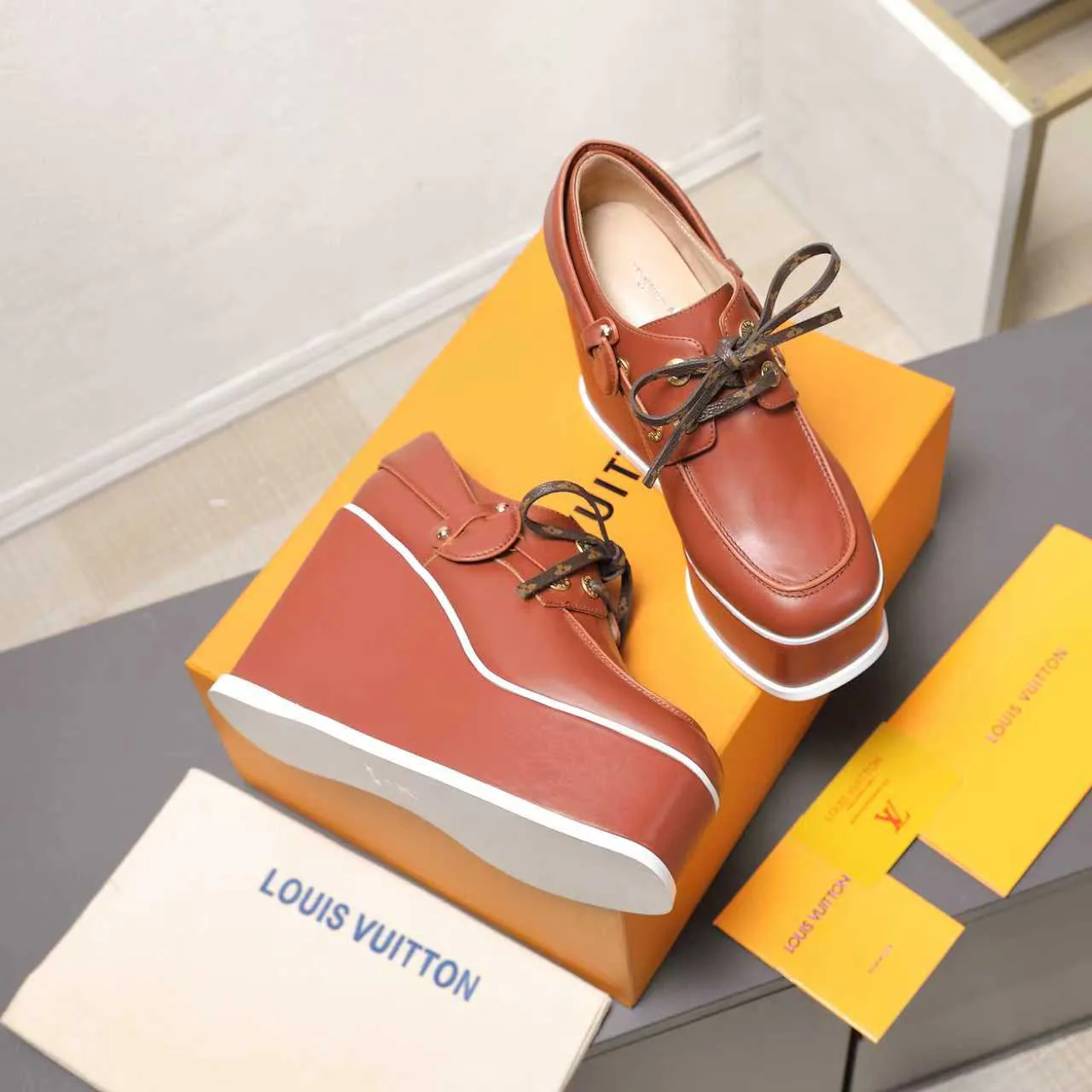 Туфли Женские Louis Vuitton 280553