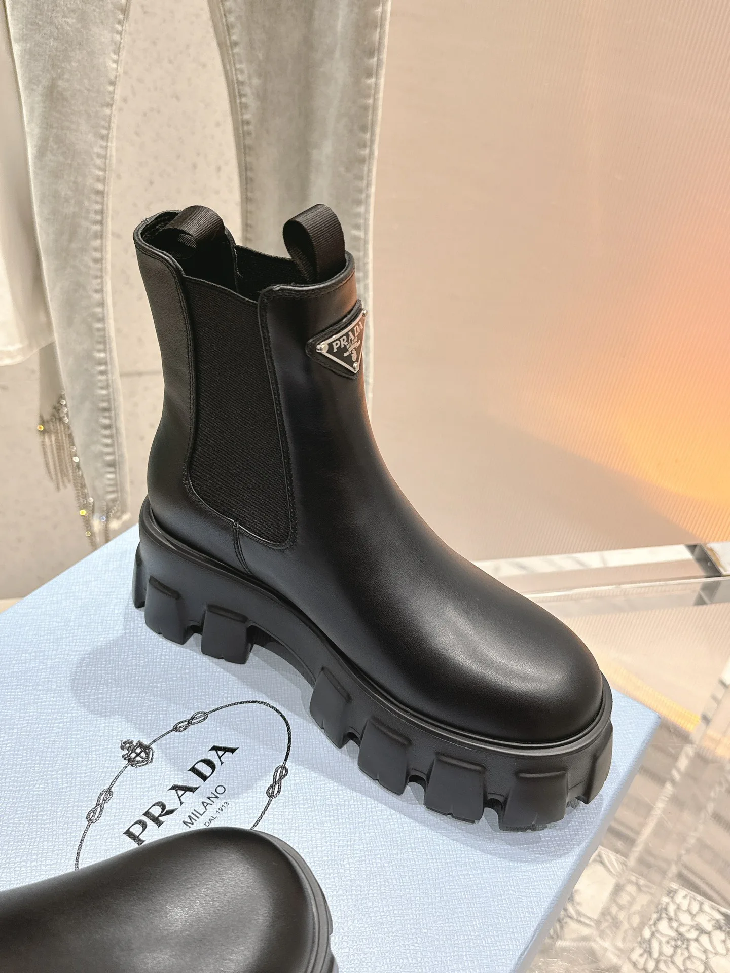 Ботинки Женские Prada 18703110