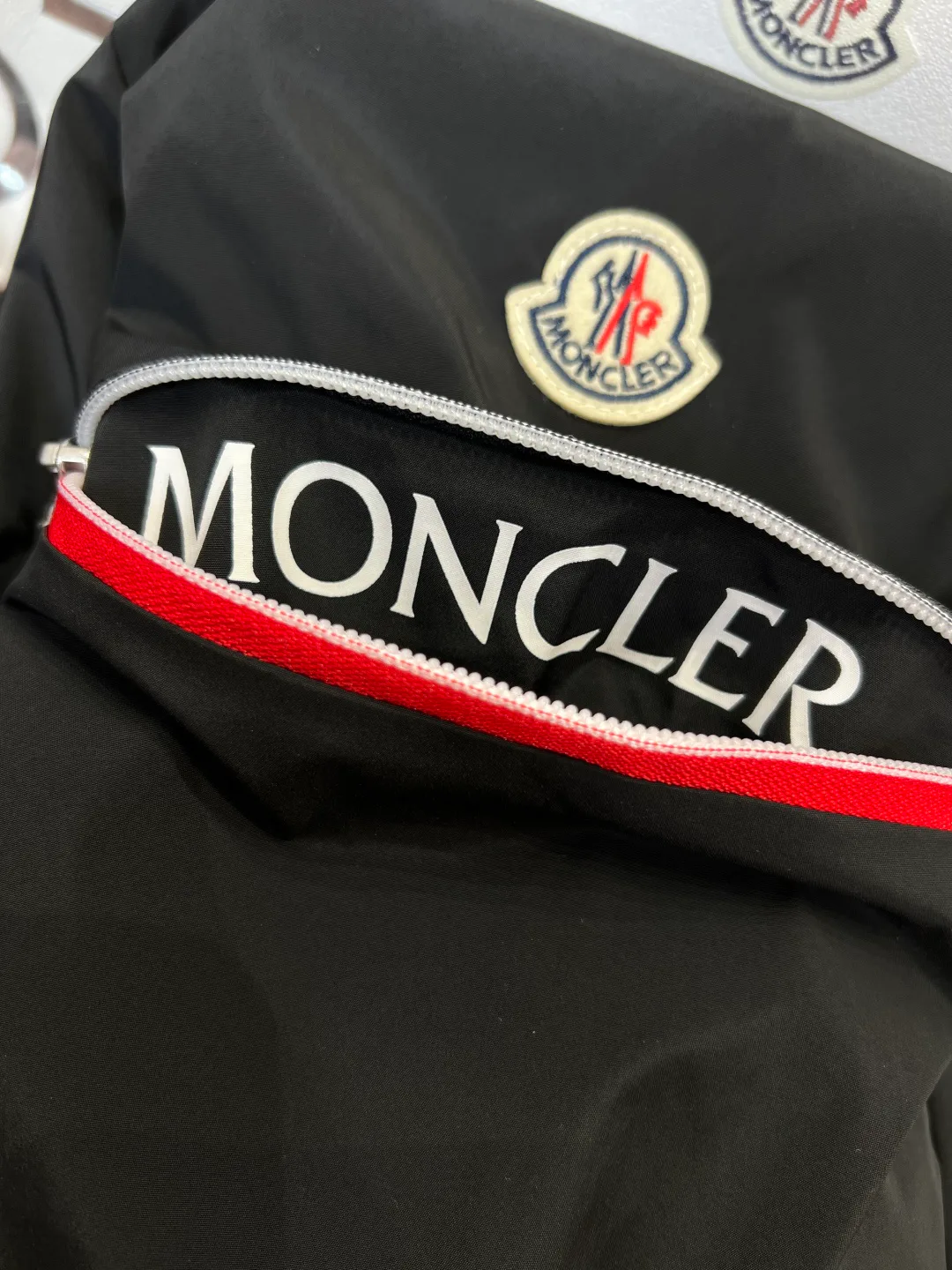 Куртки И Пуховики Мужские Moncler 17571930