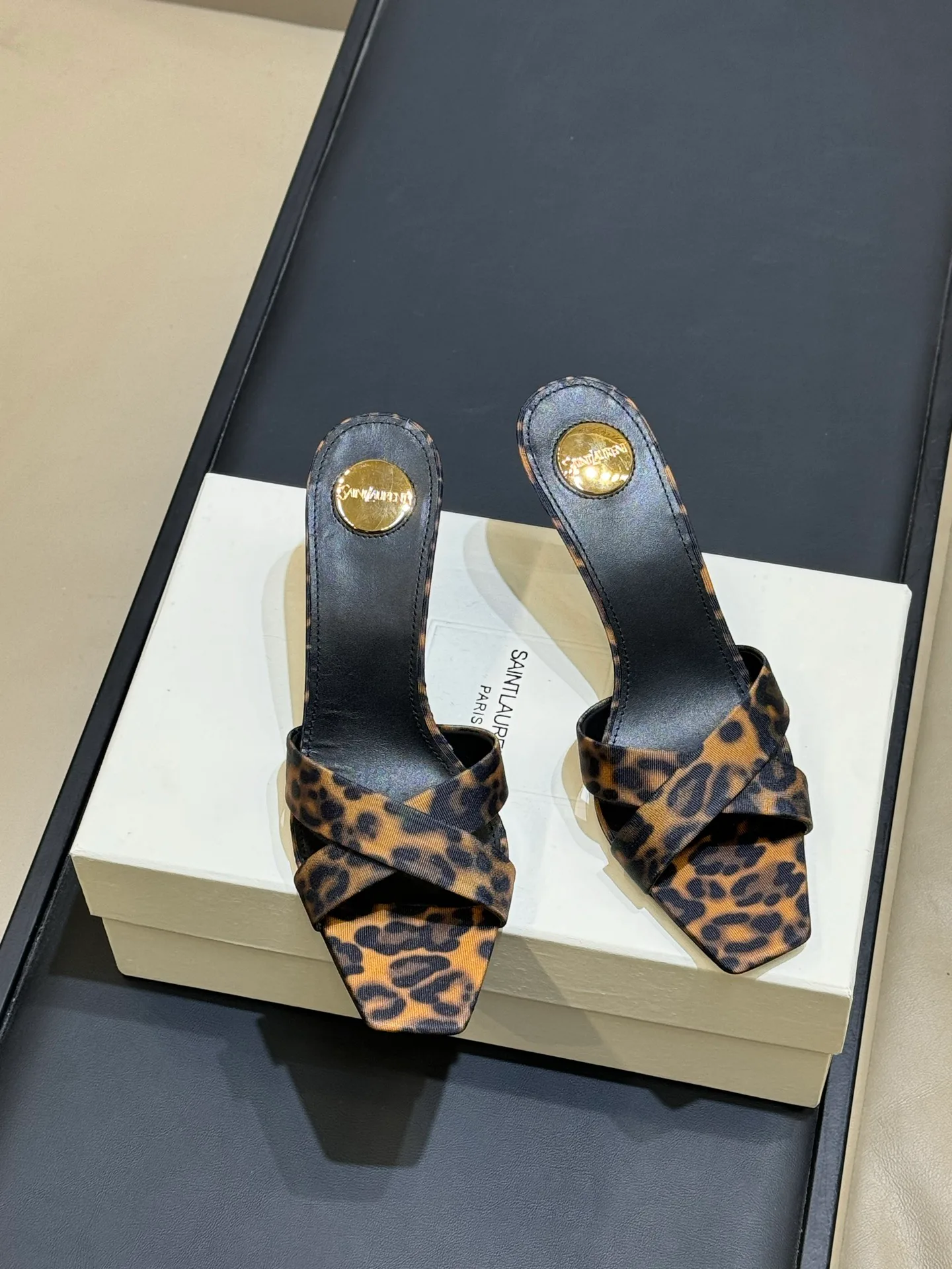 Босоножки Женские Saint Laurent 11892871