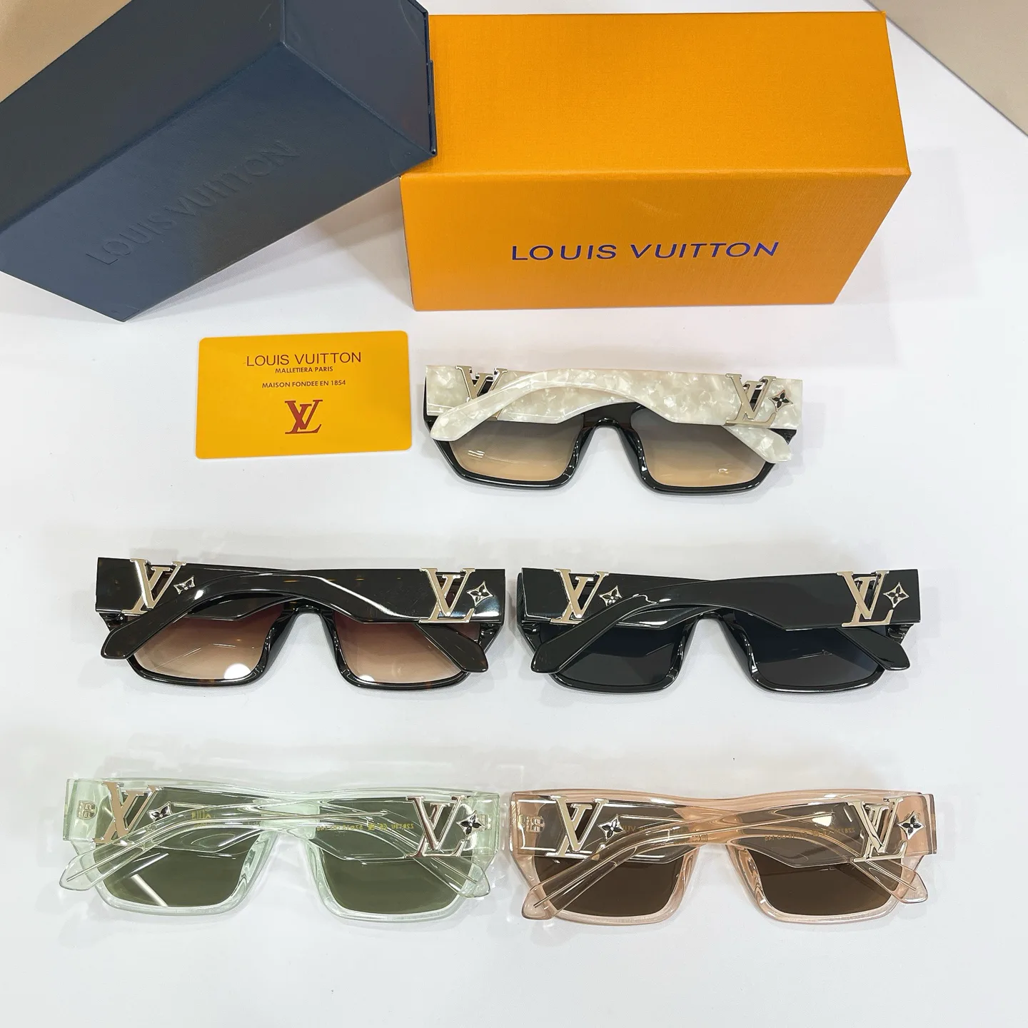 Очки Louis Vuitton 17495878