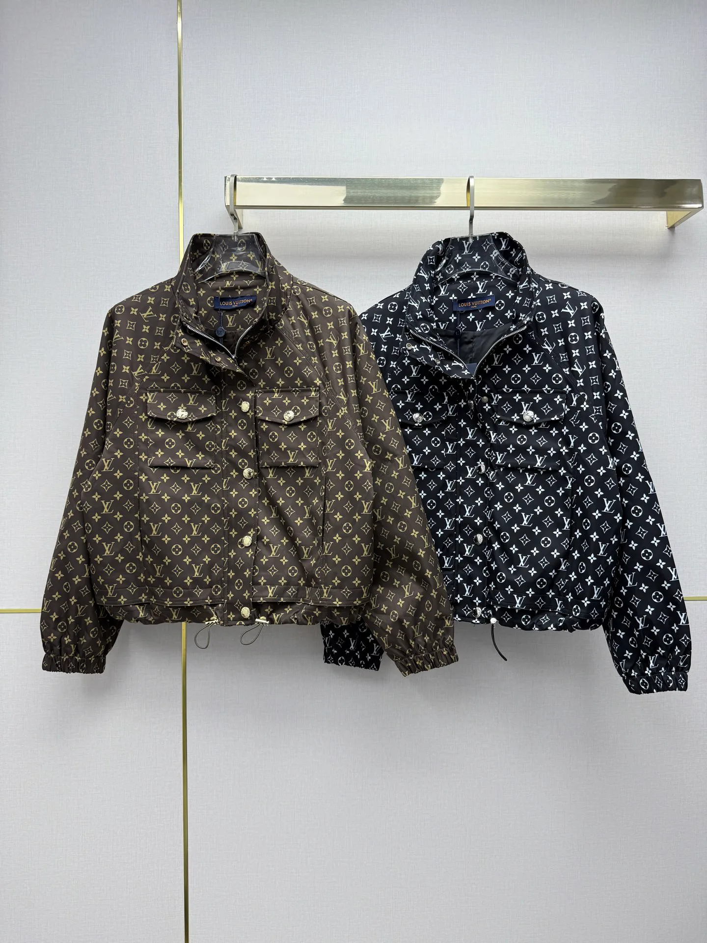 Куртки И Пуховики Женские Louis Vuitton 17953152