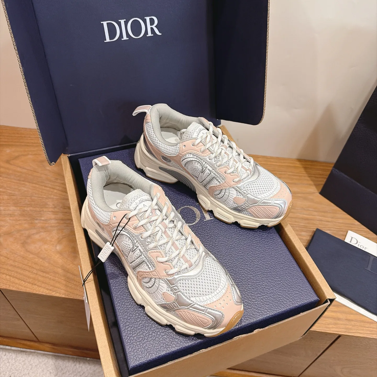 Кроссовки Женские Christian Dior 18765764