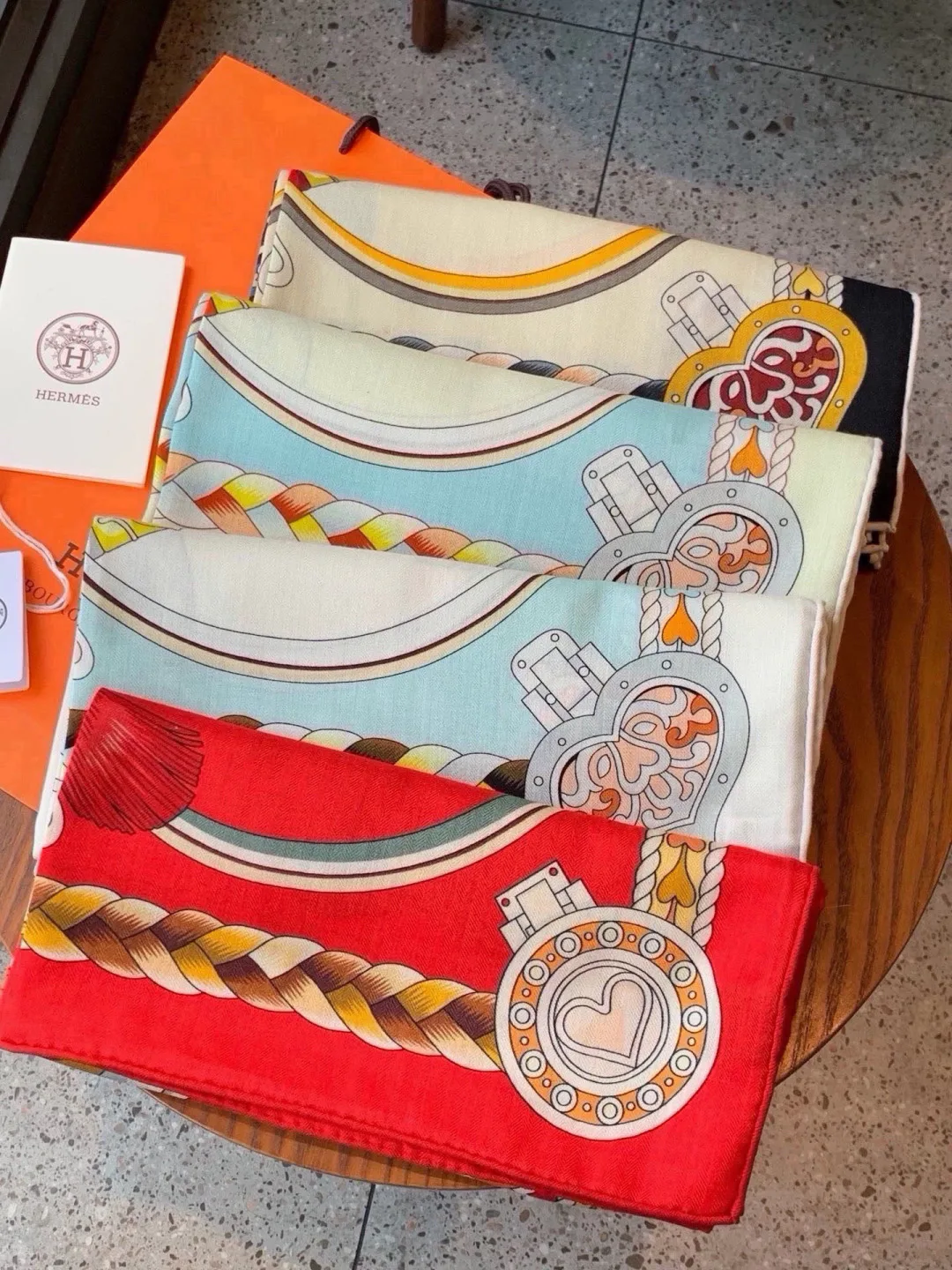 Платки Hermes 18222554