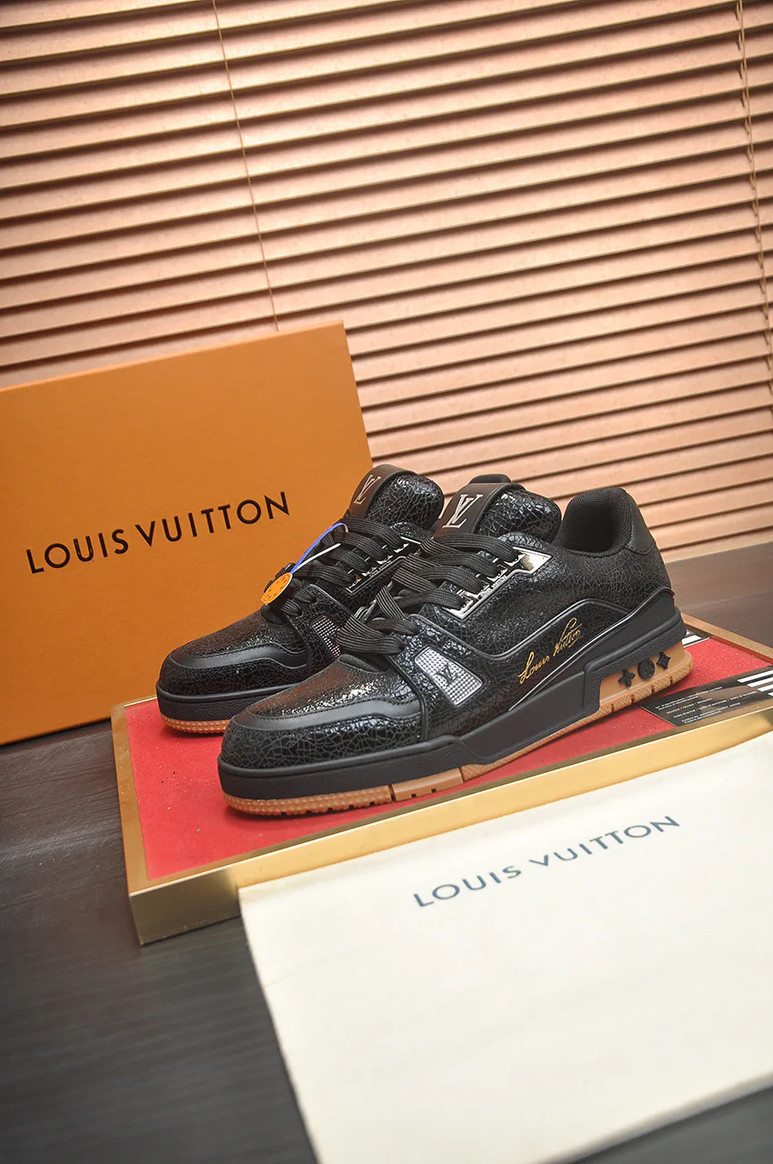 Кроссовки Женские Louis Vuitton 9848139