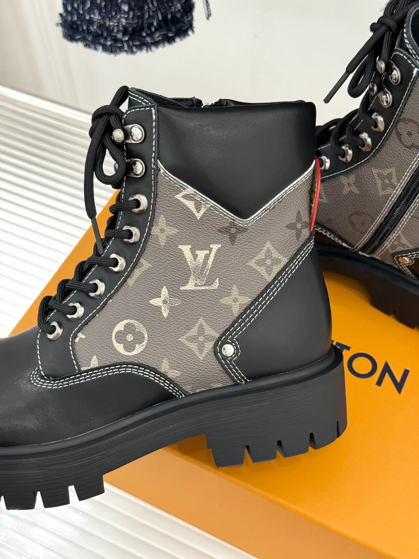 Ботинки Мужские Louis Vuitton 18534822