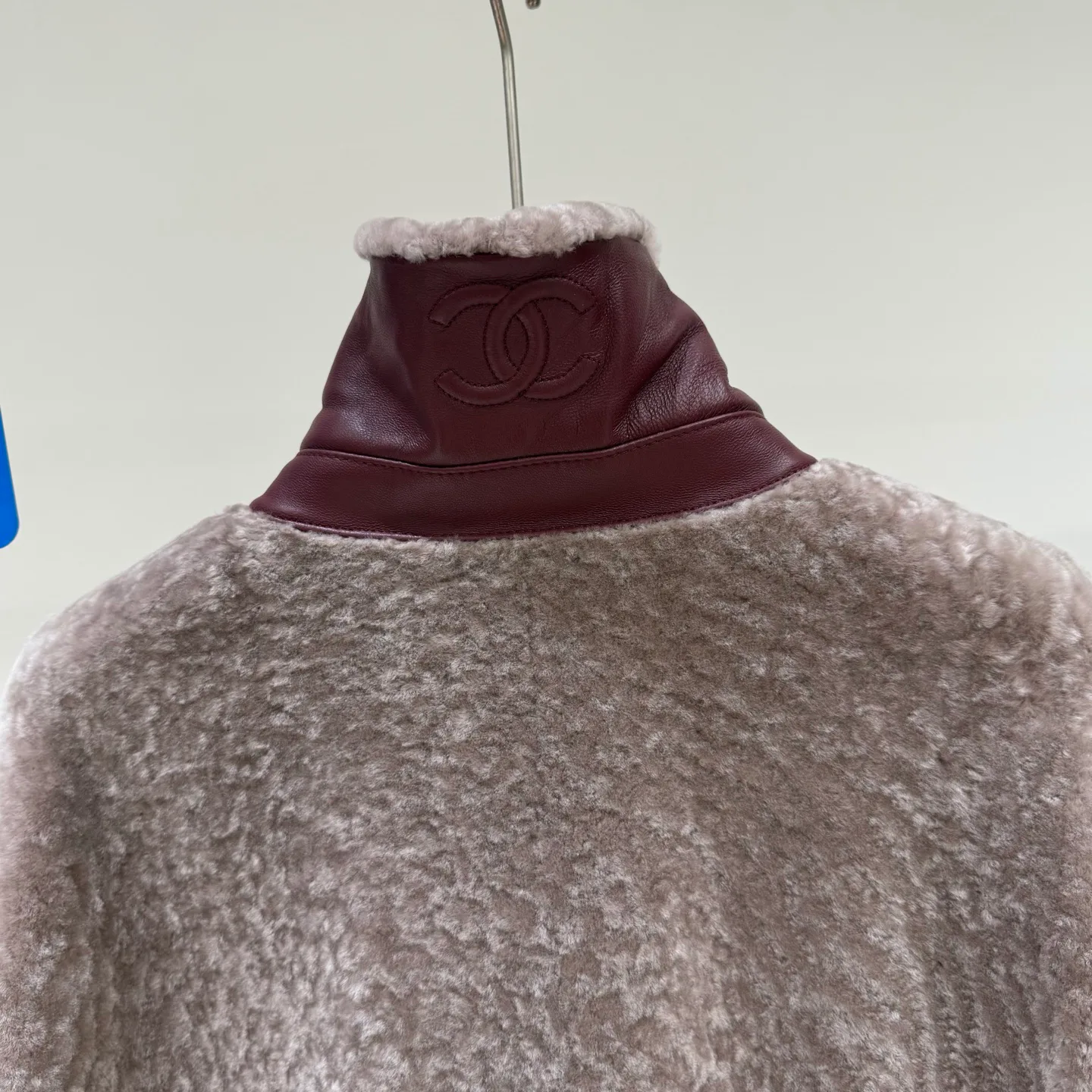 Кожаные Куртки И Дублёнки Женские Chanel 17921275