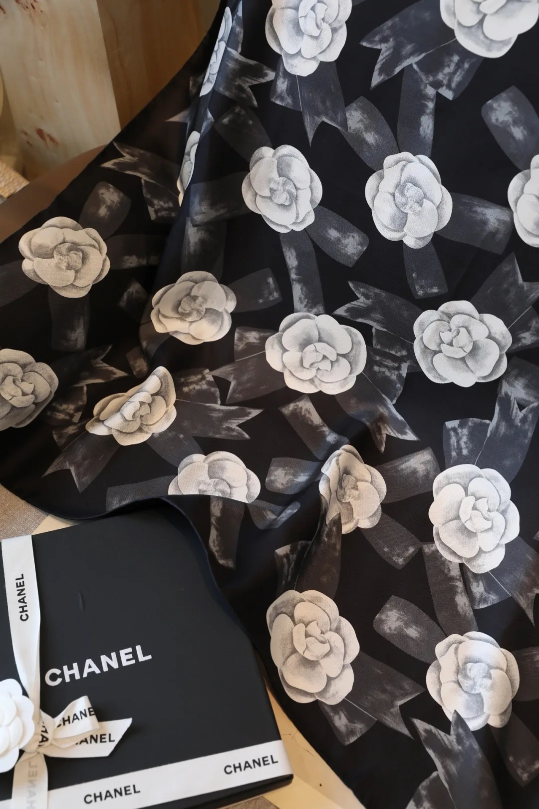 Платки Chanel 13855799