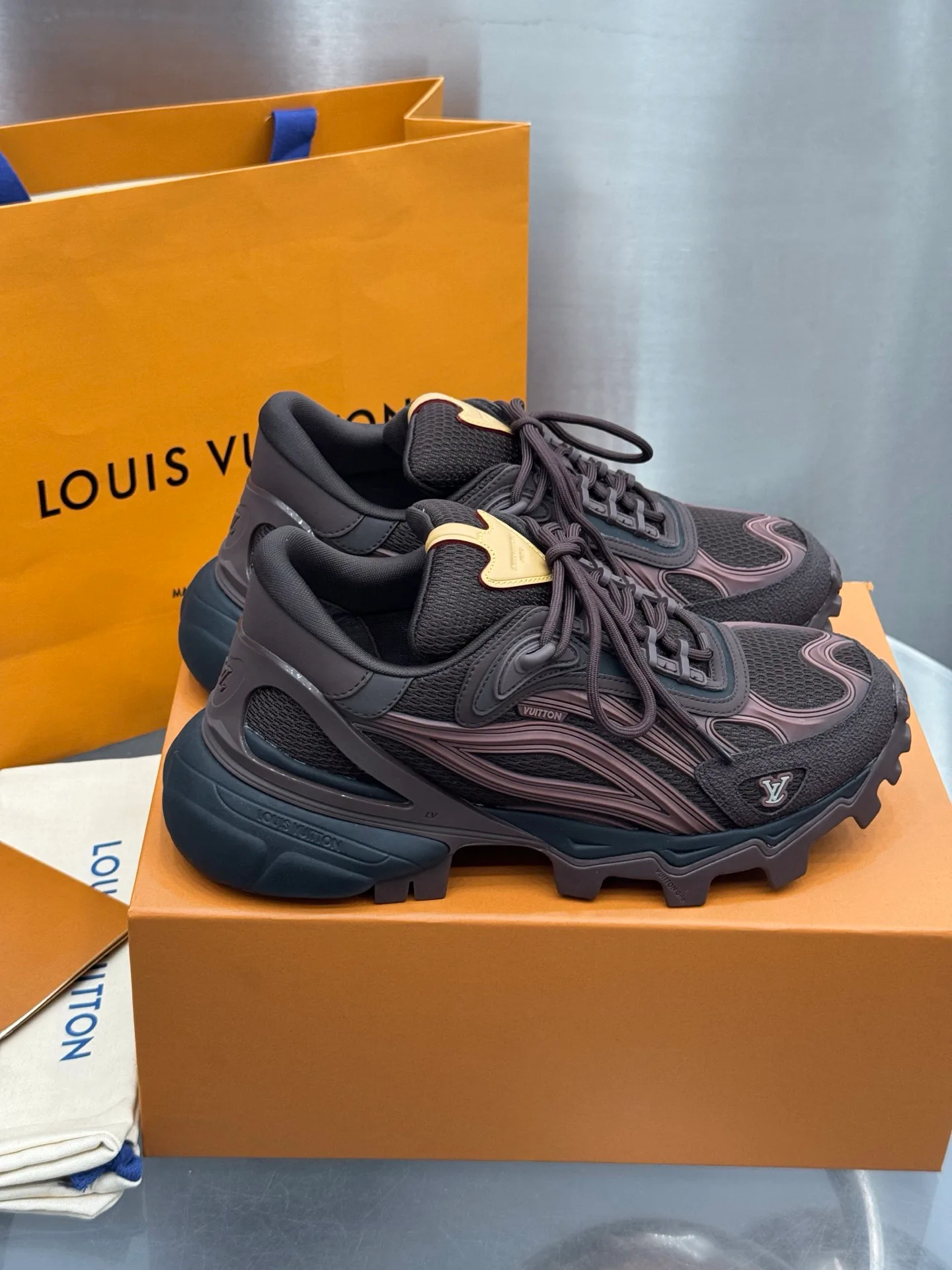 Кроссовки Мужские Louis Vuitton 18202617
