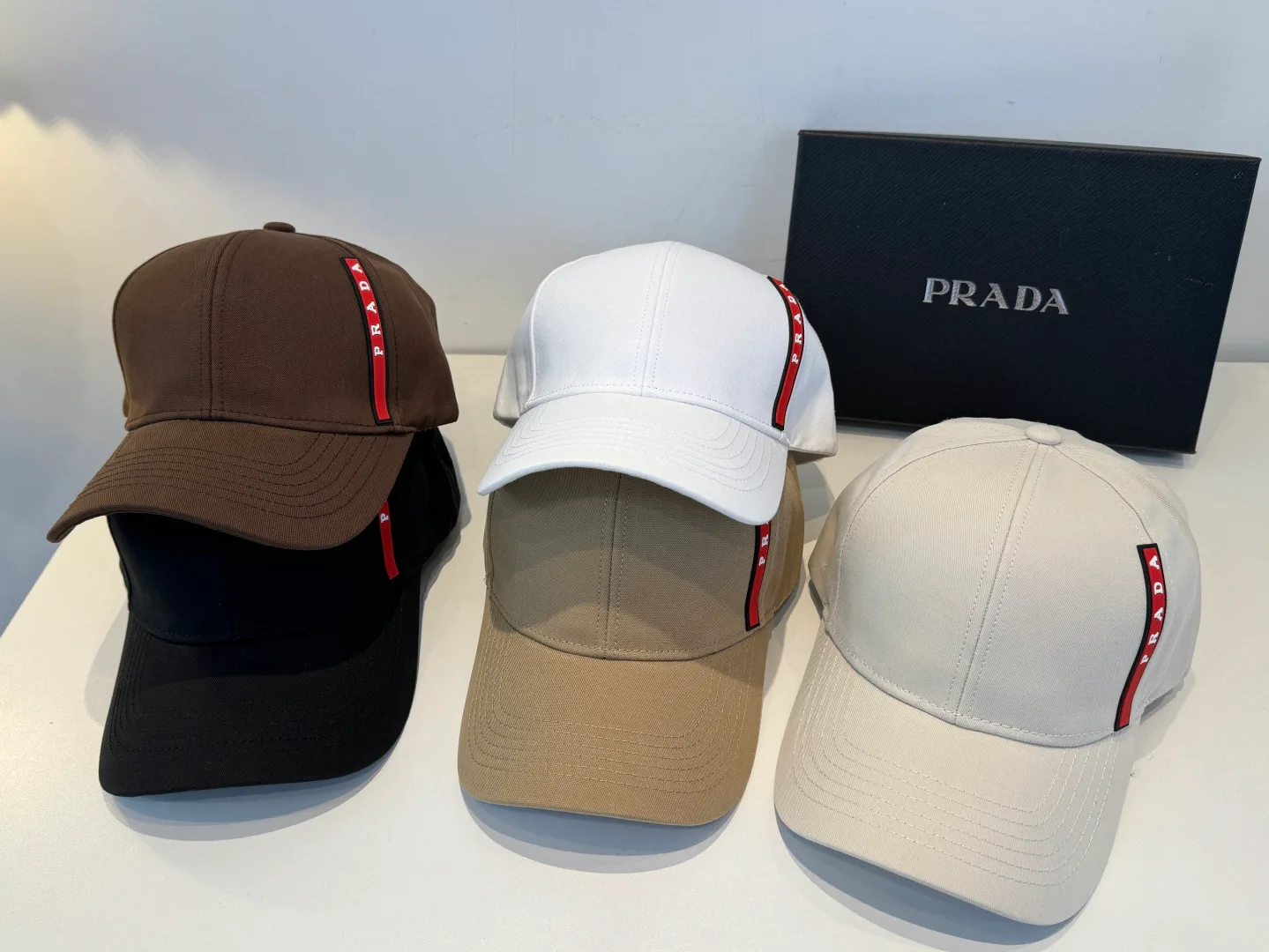 Головные Уборы Prada 12661982