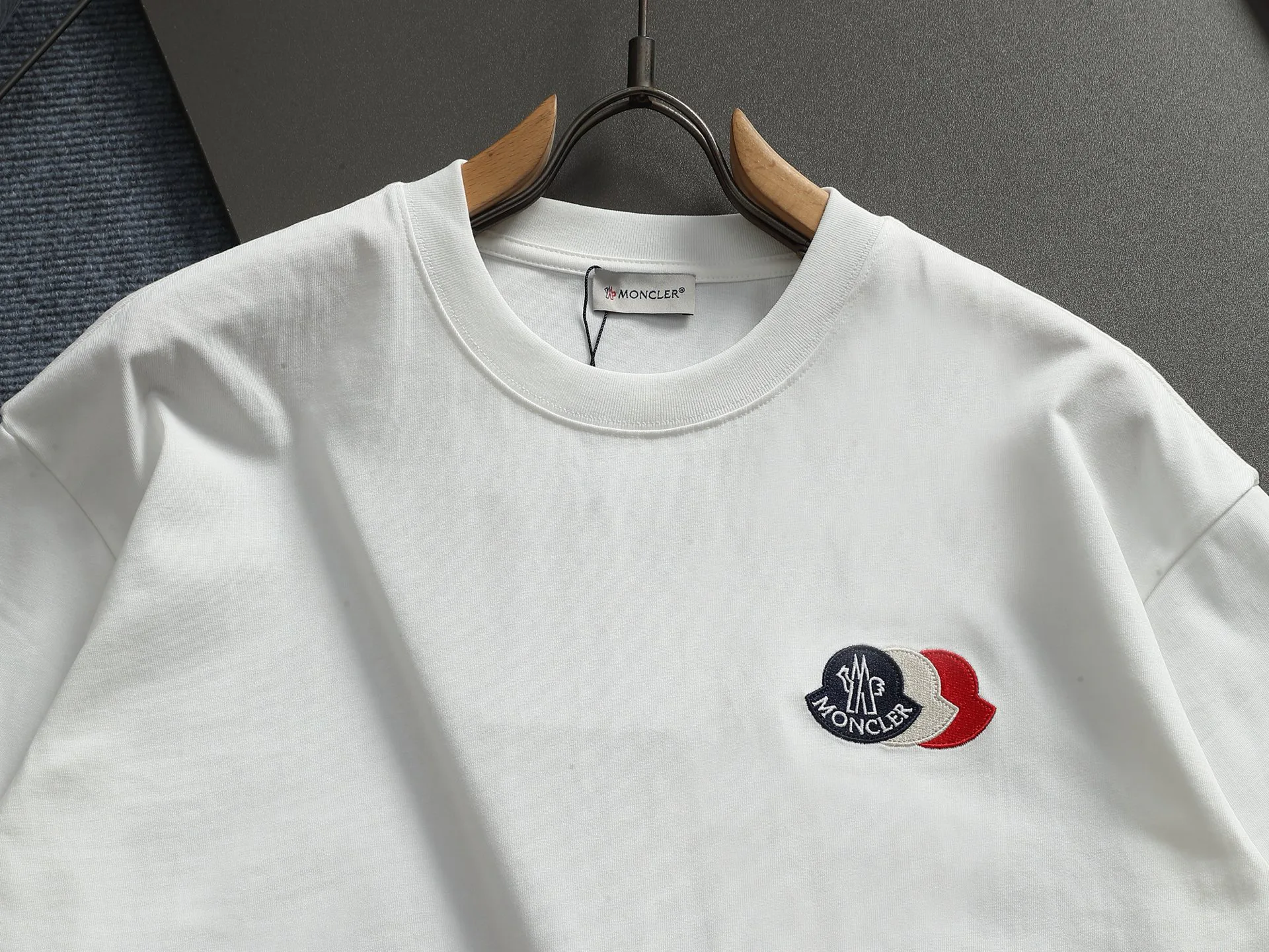 Футболки Женские Moncler 1617508
