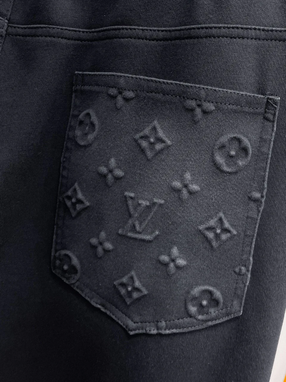 Брюки Мужские Louis Vuitton 17510204