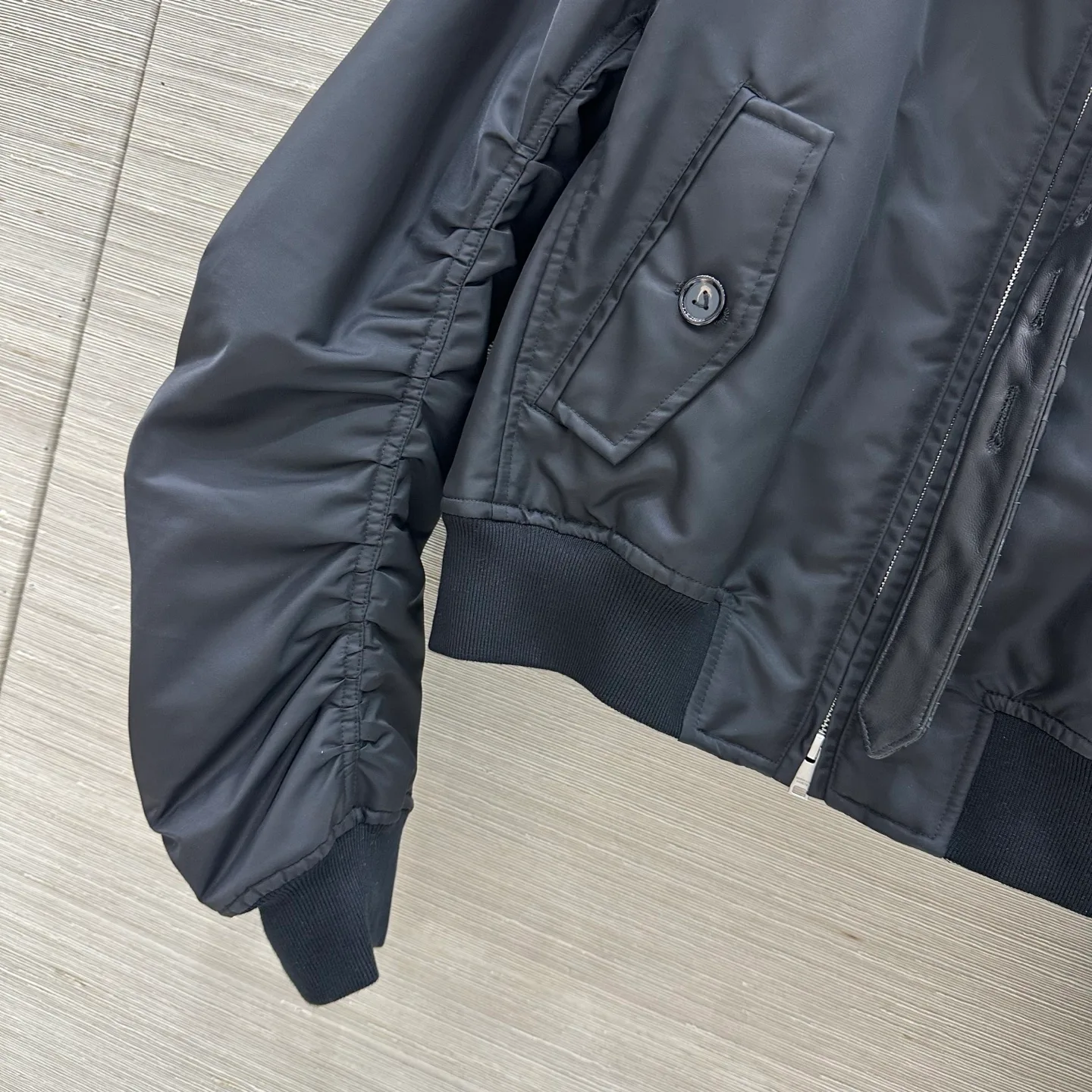 Куртки И Пуховики Женские Bottega Veneta 18311292