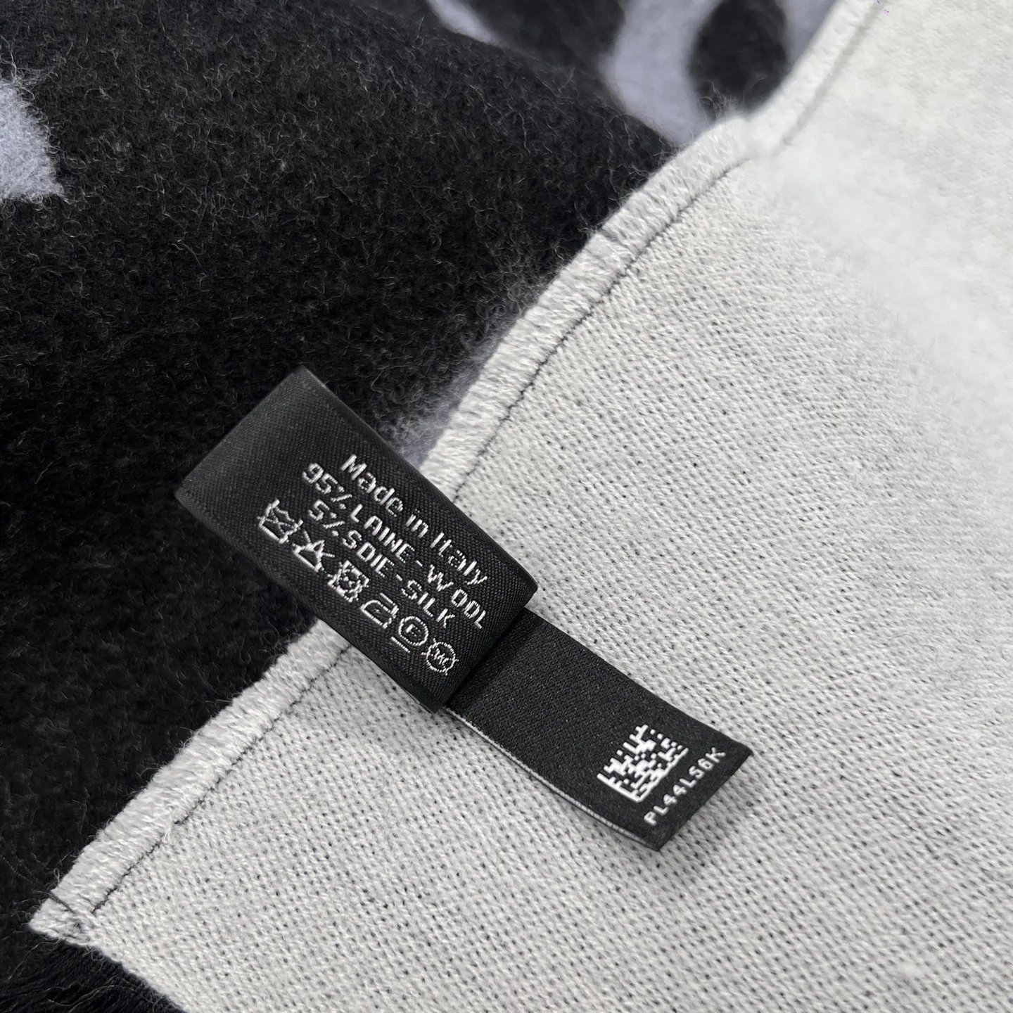 Шарфы Chanel 562900