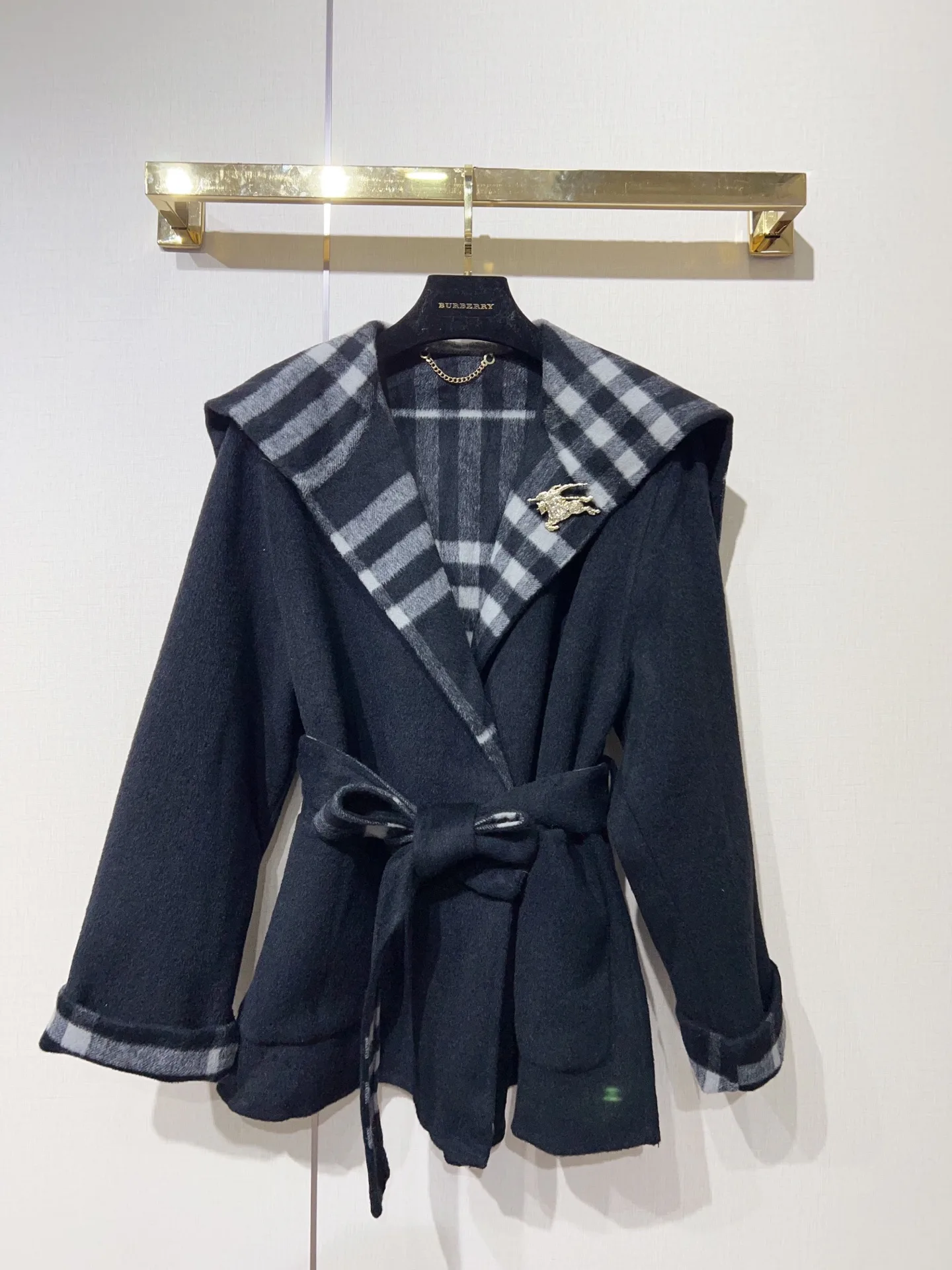 Пальто Женские Burberry 18733731