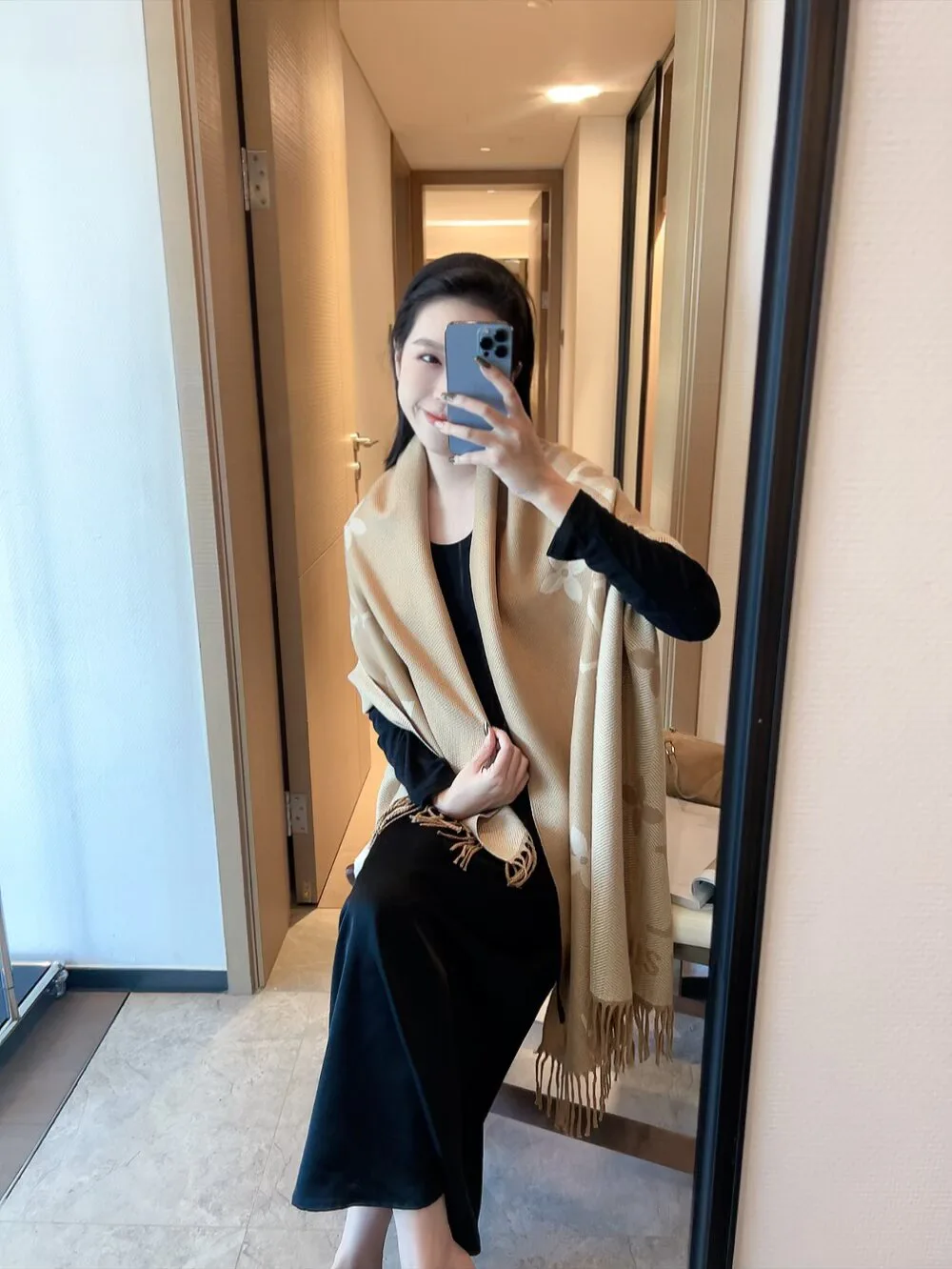 Шарфы Louis Vuitton 91000