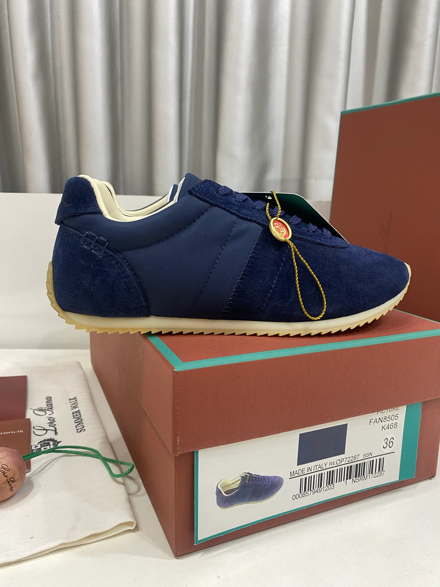 Кроссовки Женские Loro Piana 17485965