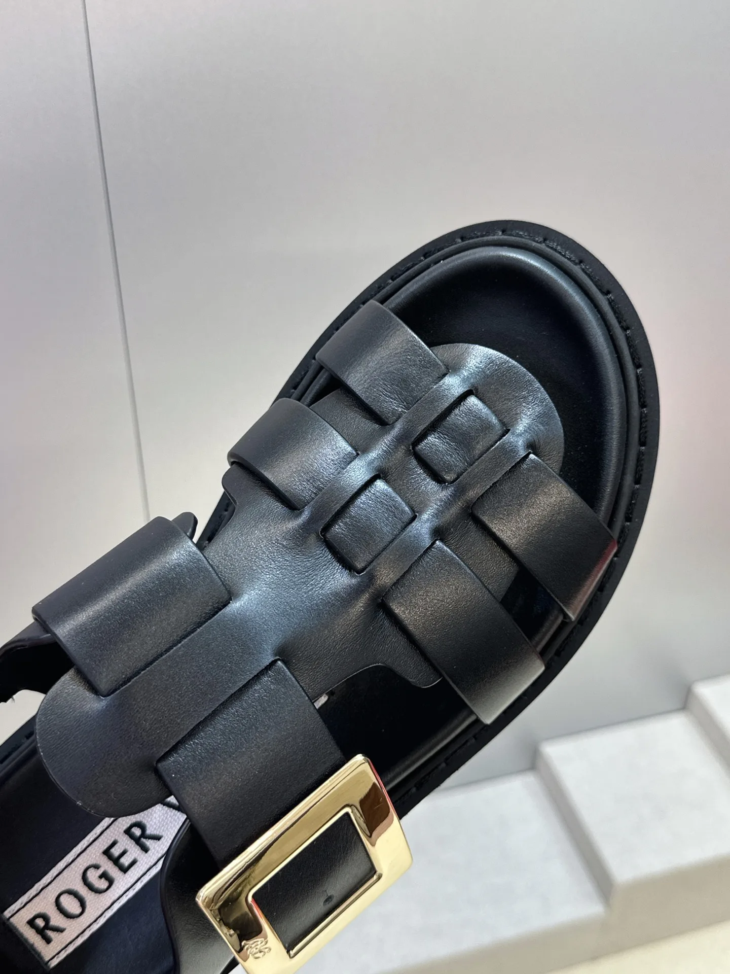 Босоножки Женские Roger Vivier 16910349