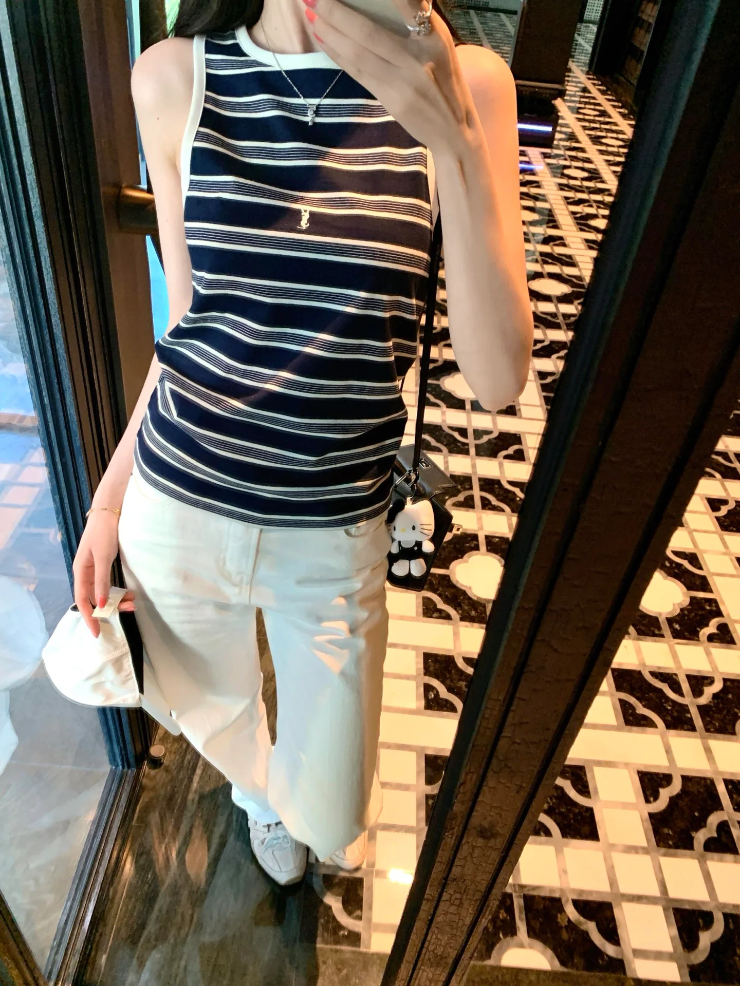 Топы Женские Saint Laurent 13203323