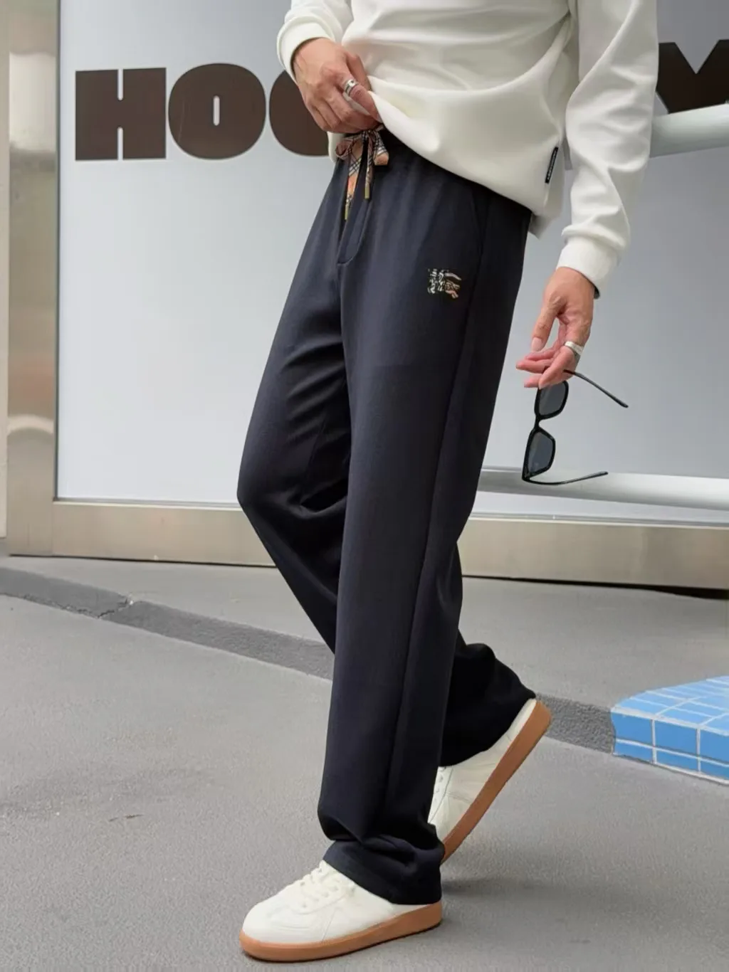 Брюки Женские Burberry 18178459