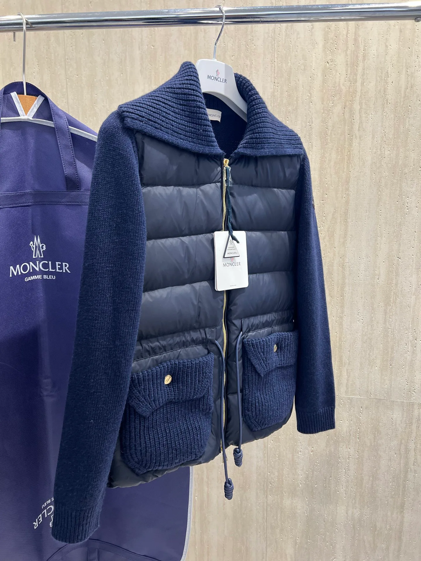 Куртки И Пуховики Женские Moncler 18723391