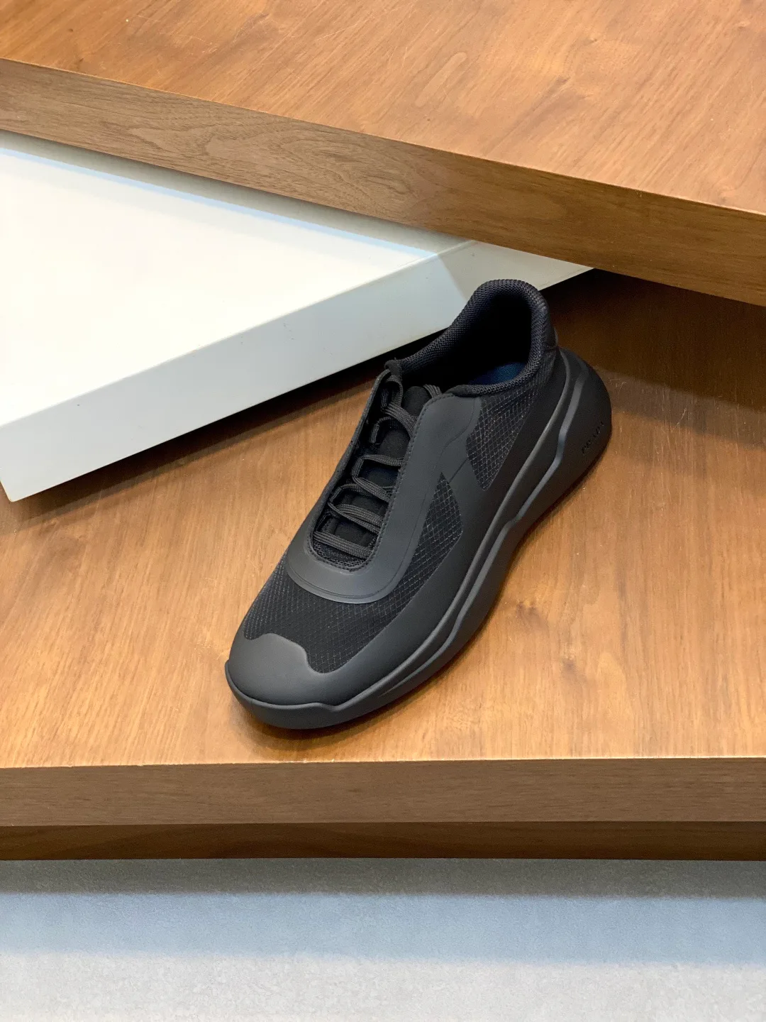 Кроссовки Женские Prada 17227950