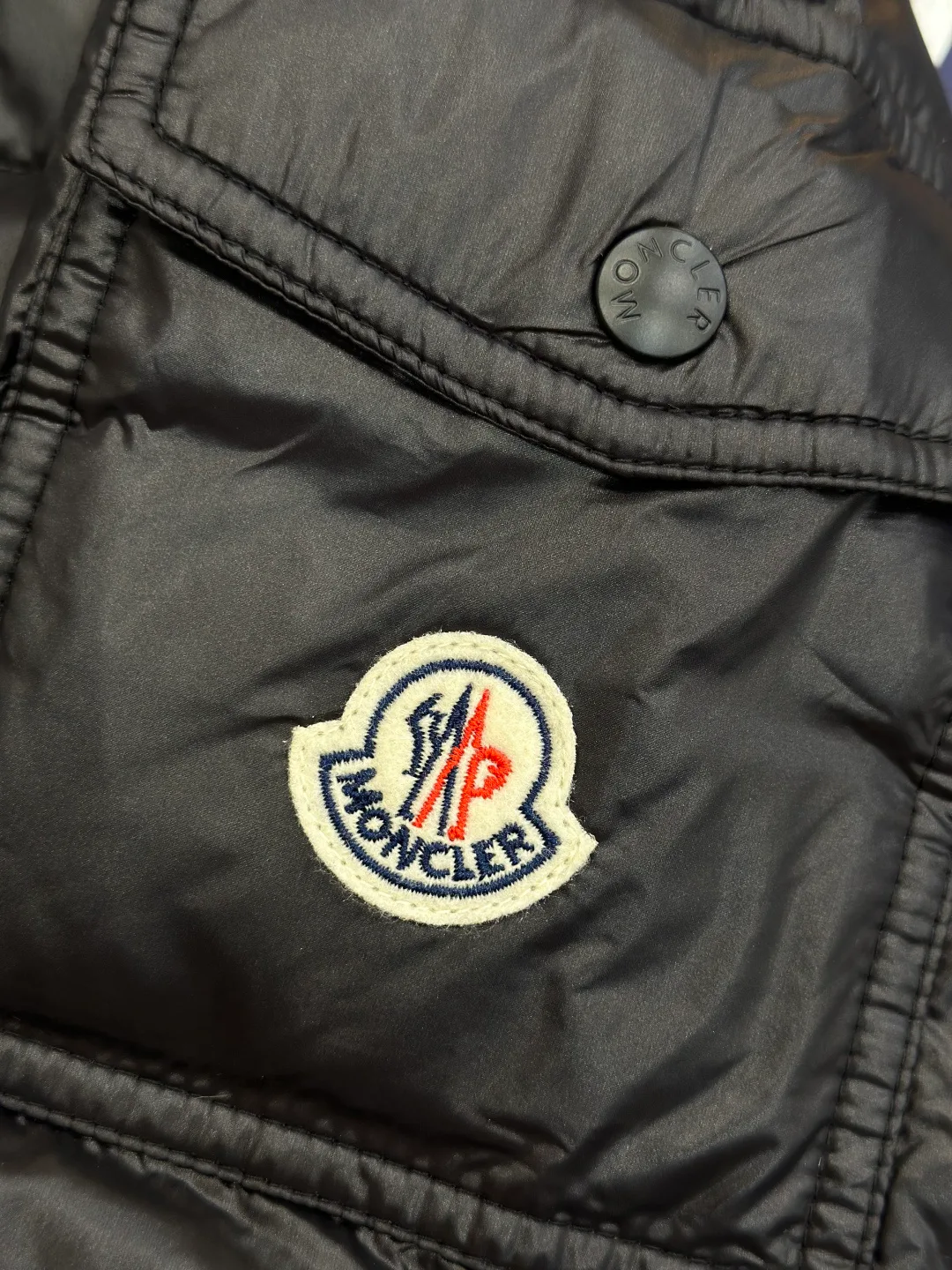 Куртки И Пуховики Мужские Moncler 18209649