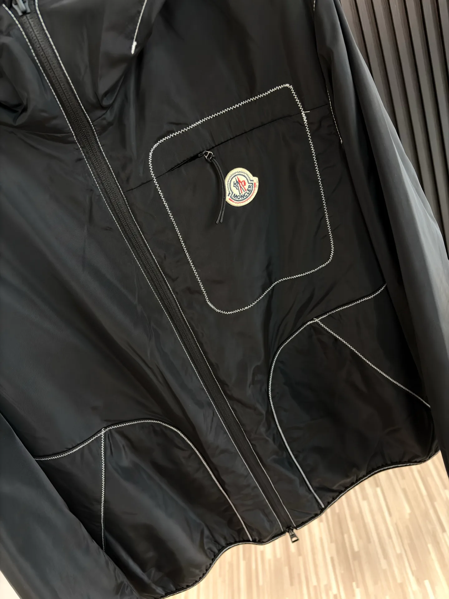 Куртки И Пуховики Мужские Moncler 18218448