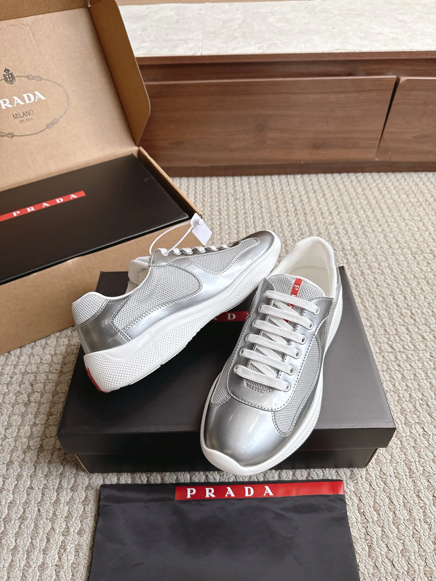 Кроссовки Женские Prada 17470457