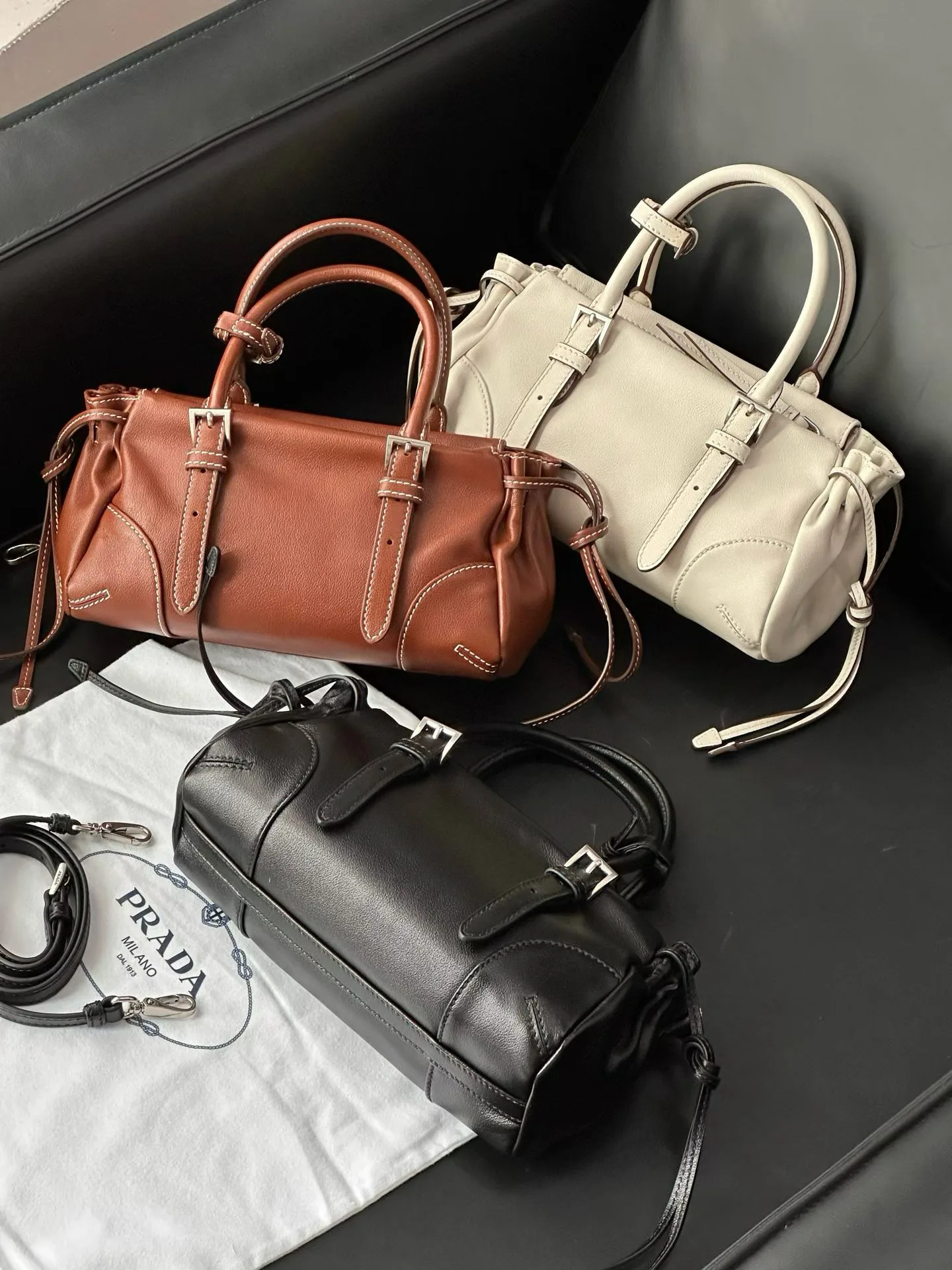 Классические Сумки Женские Prada 17383846
