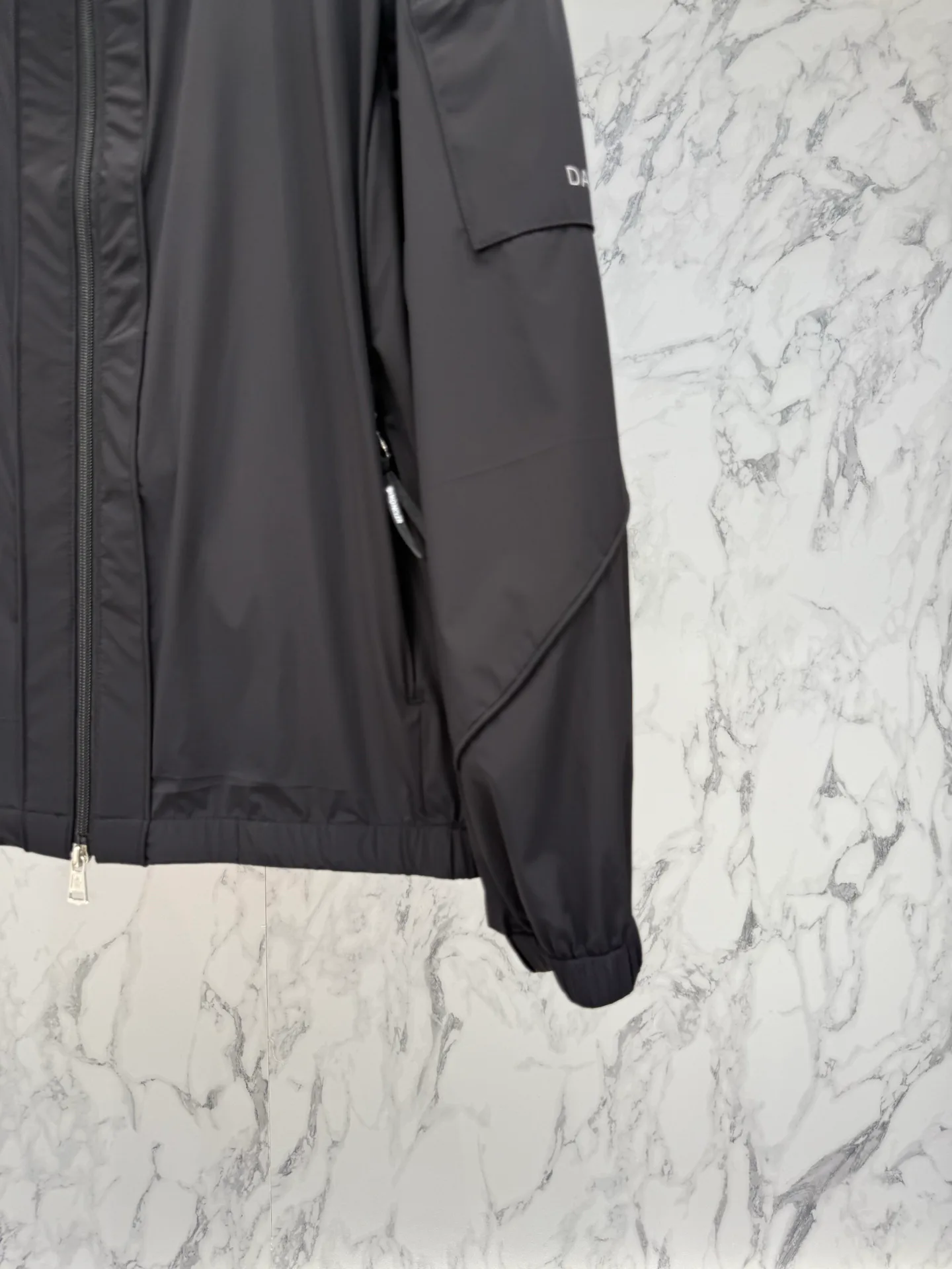 Куртки И Пуховики Мужские Moncler 11512924