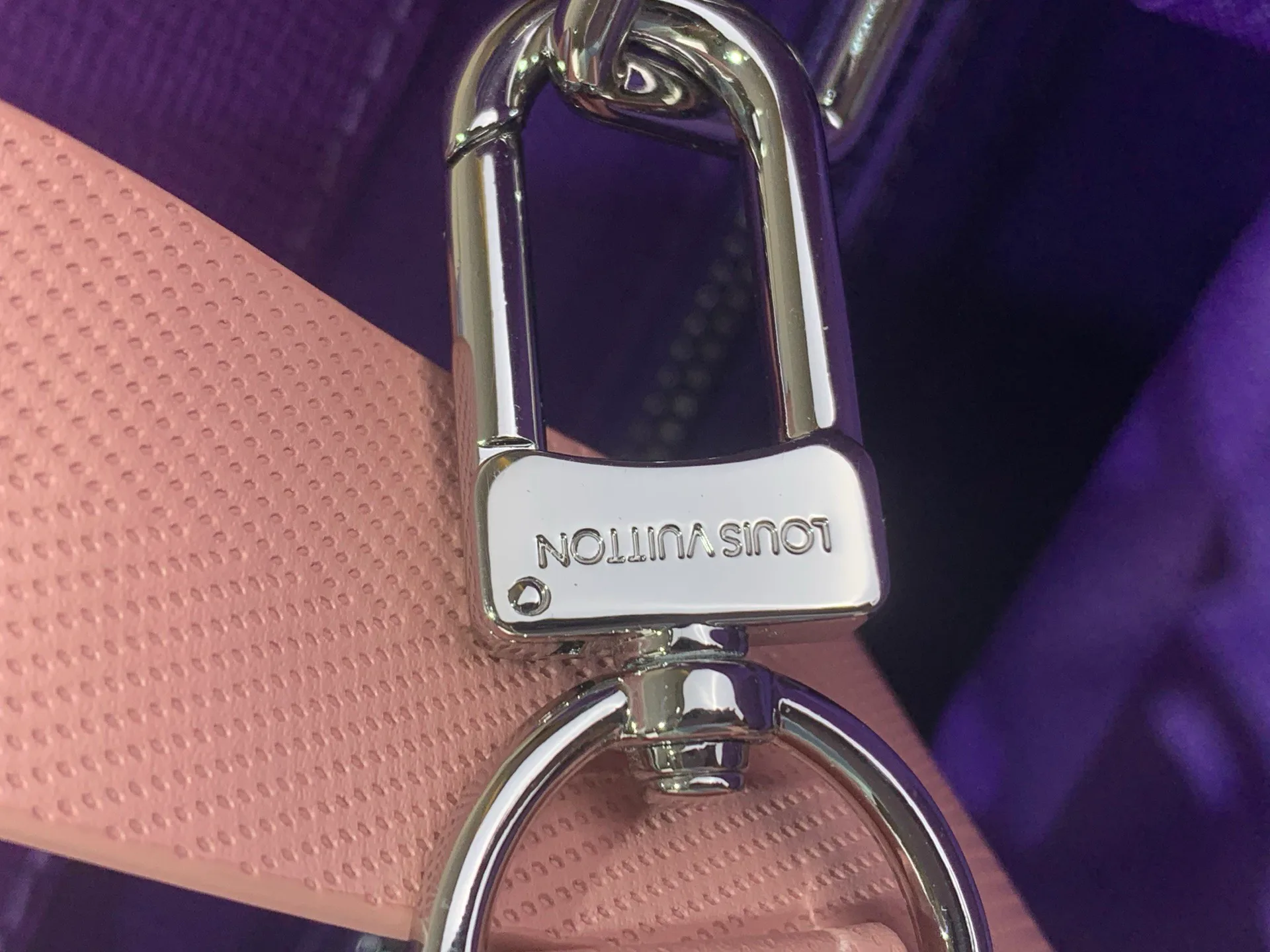 Классические Сумки Женские Louis Vuitton 11617472