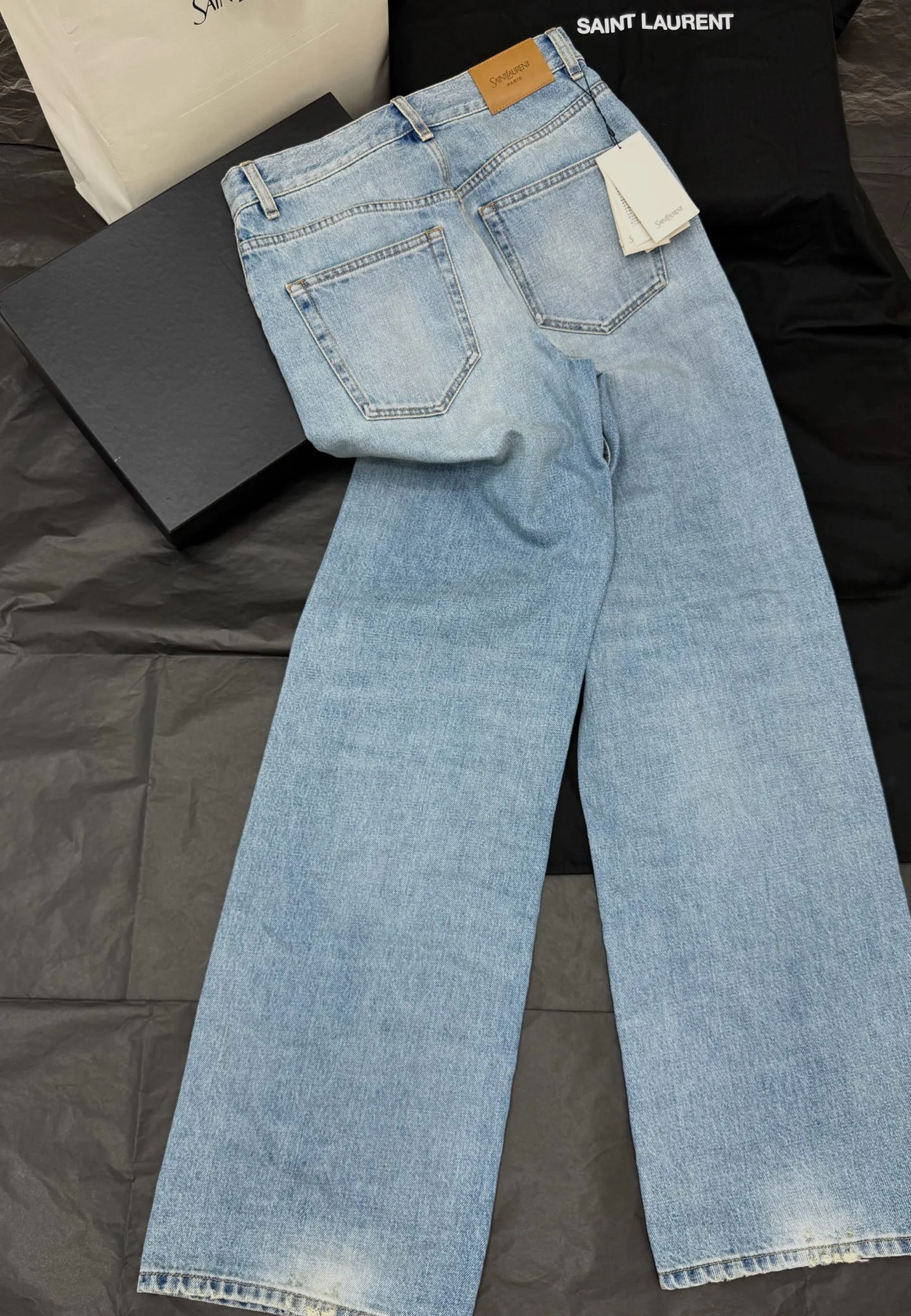 Джинсы Женские Saint Laurent 18114456