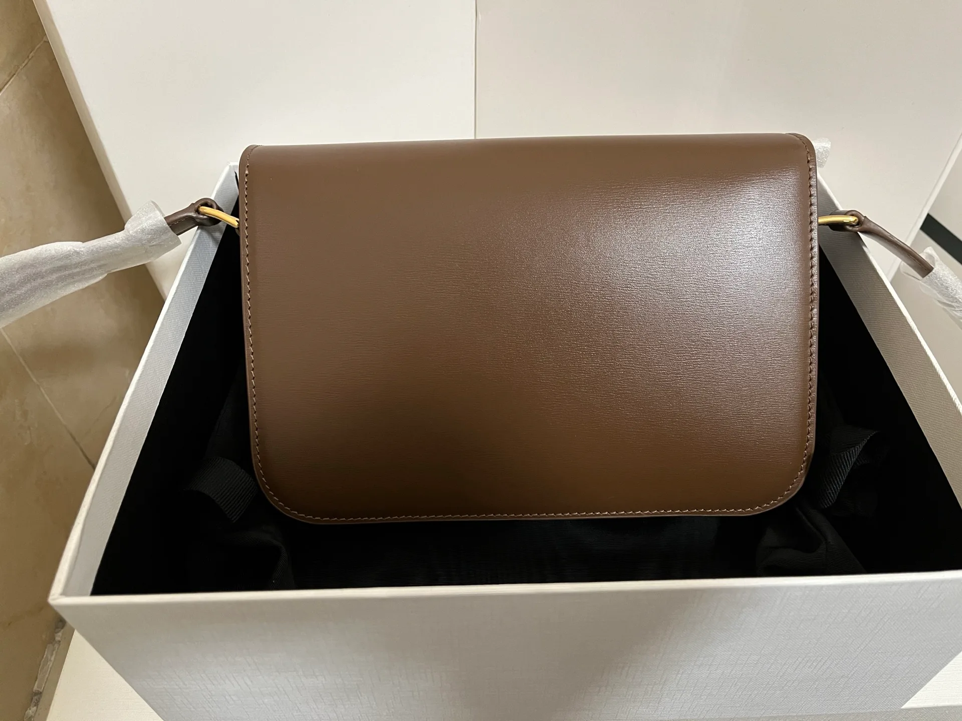 Сумки На Ремне Женские Celine 903236