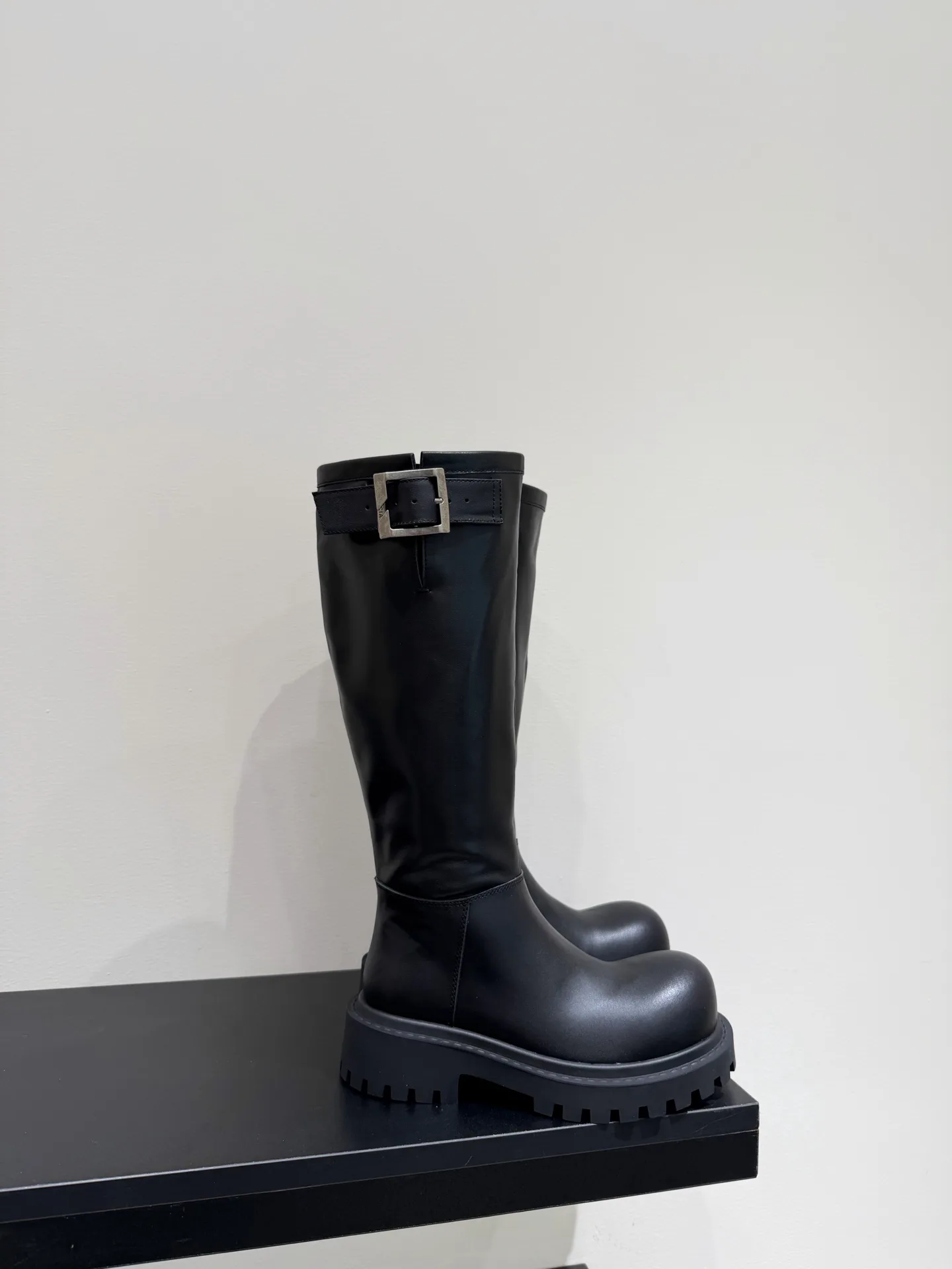 Сапоги Женские Balenciaga 18087564