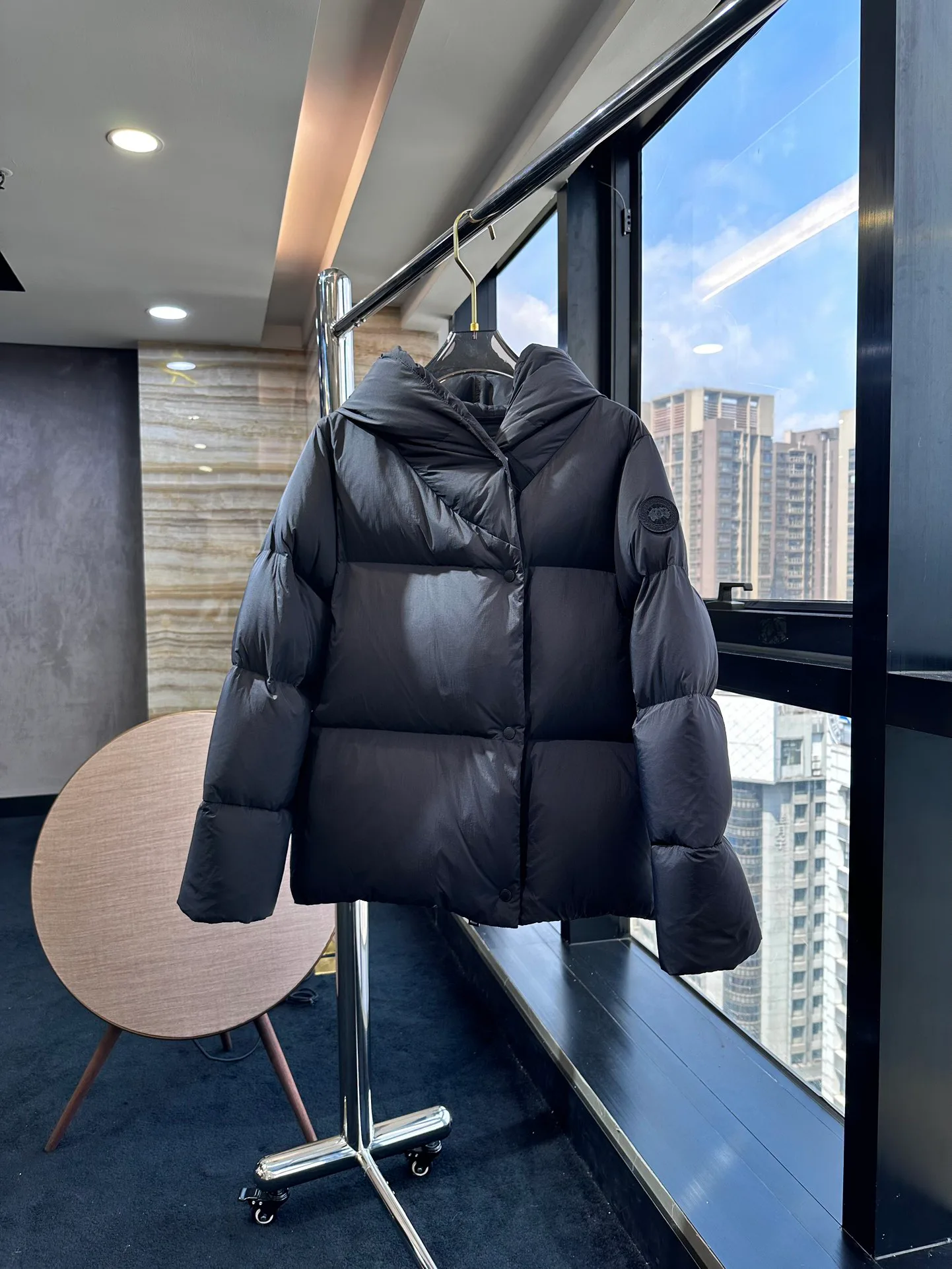 Куртки И Пуховики Женские Canada Goose 18099860