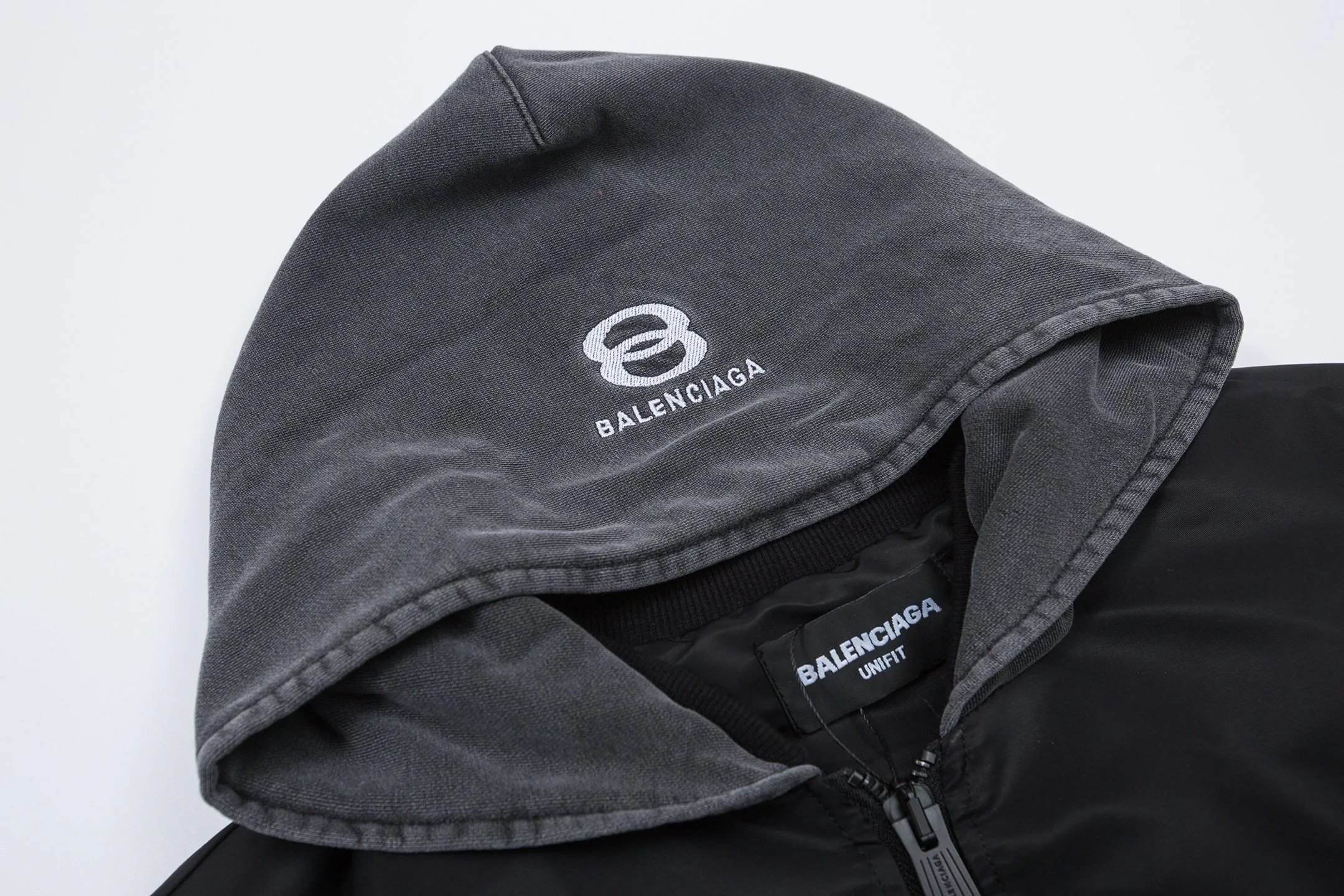 Куртки И Пуховики Женские Balenciaga 4022752