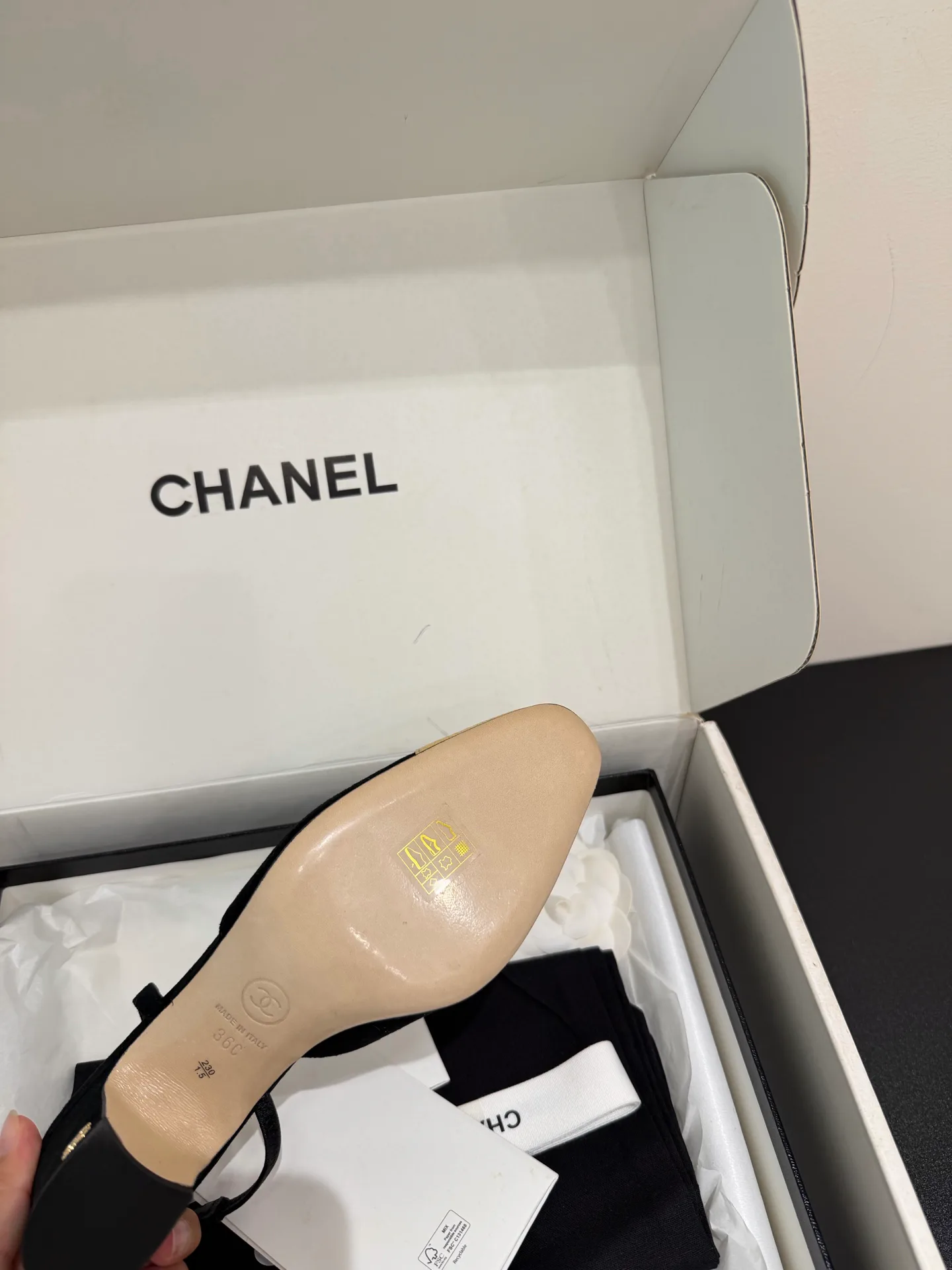 Босоножки Женские Chanel 18080085