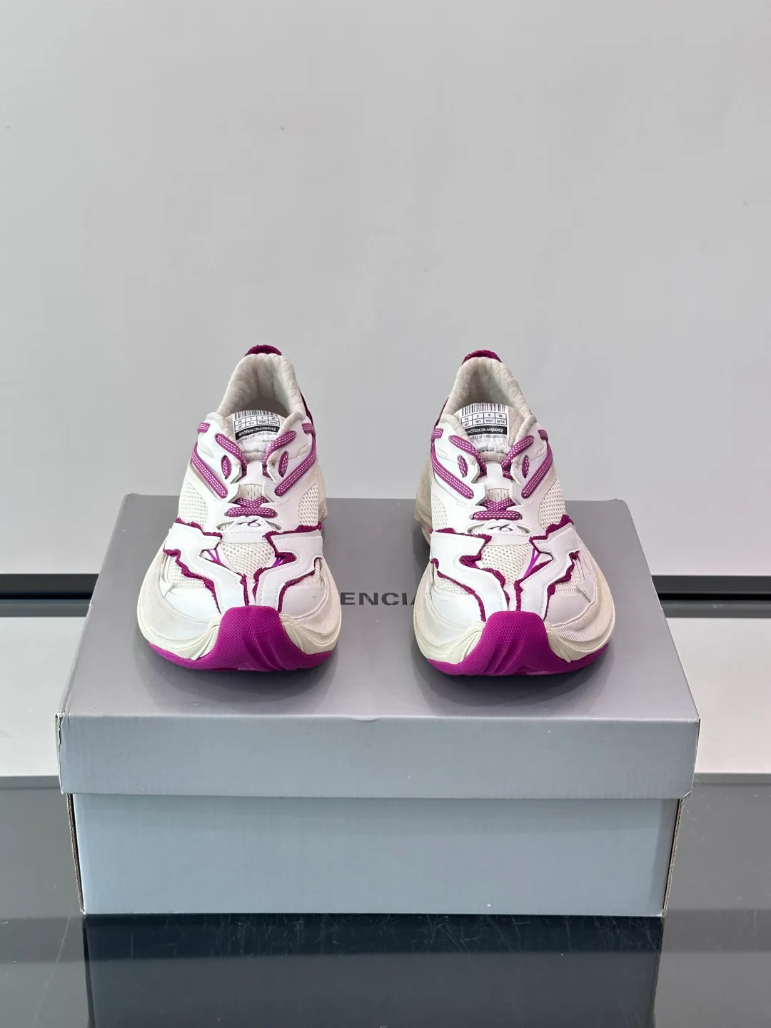 Кроссовки Женские Balenciaga 17649837