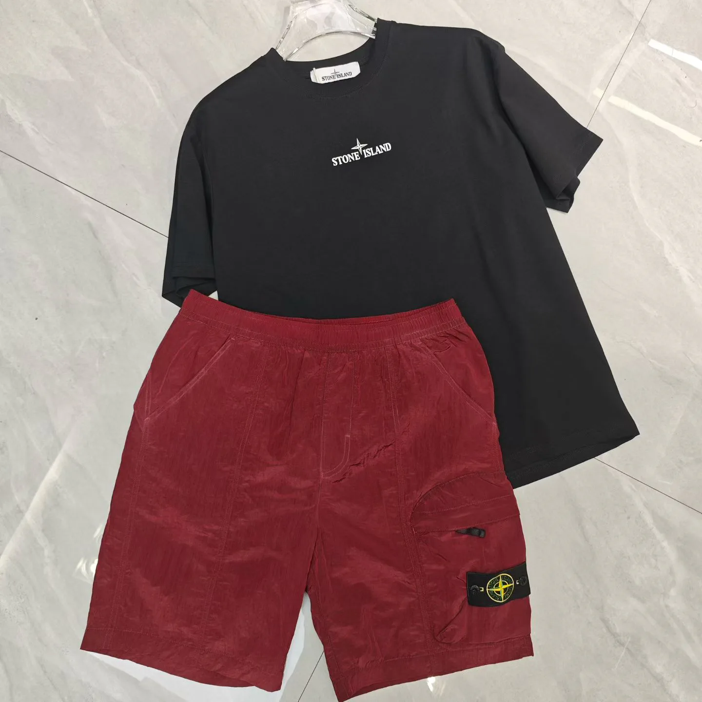Шорты Женские Stone Island 13191029