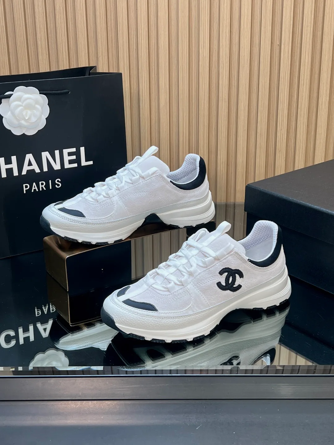 Кроссовки Женские Chanel 1731487