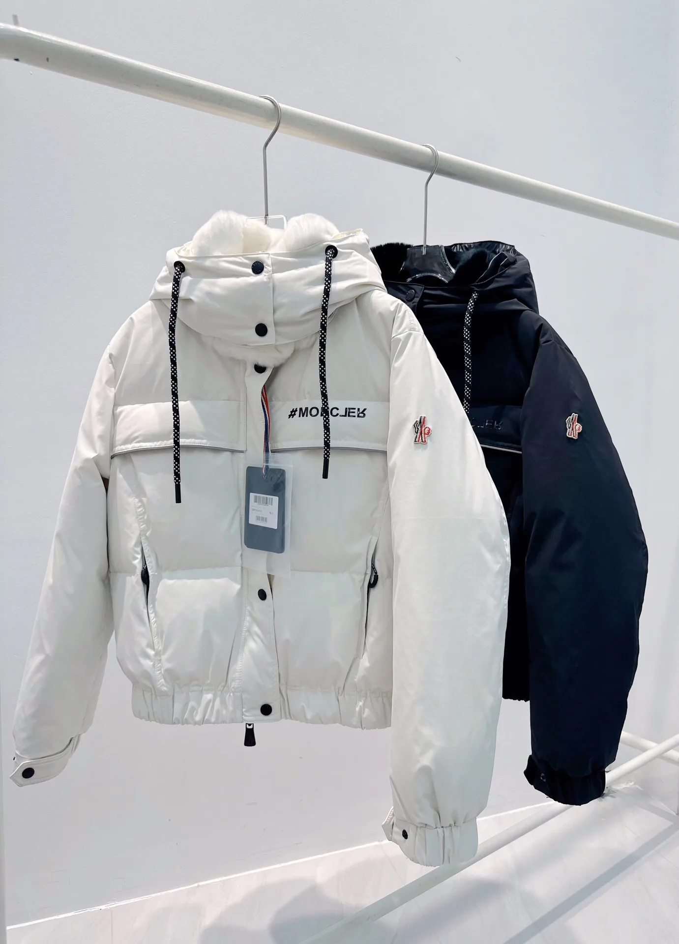 Куртки И Пуховики Женские Moncler 18710272